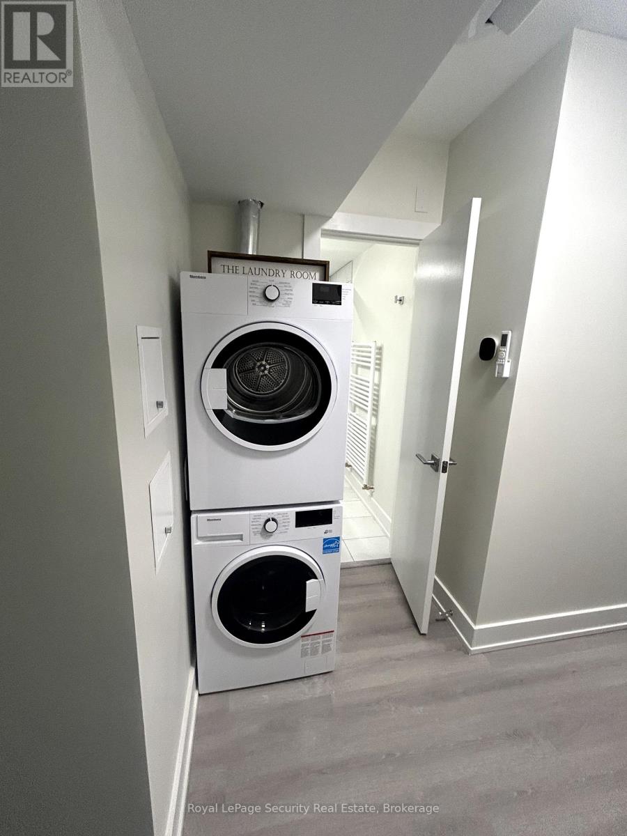 Unit 2 - 513 Ossington Street, Toronto (Palmerston-Little Italy), Ontario  M6G 3T3 - Photo 8 - C12142103
