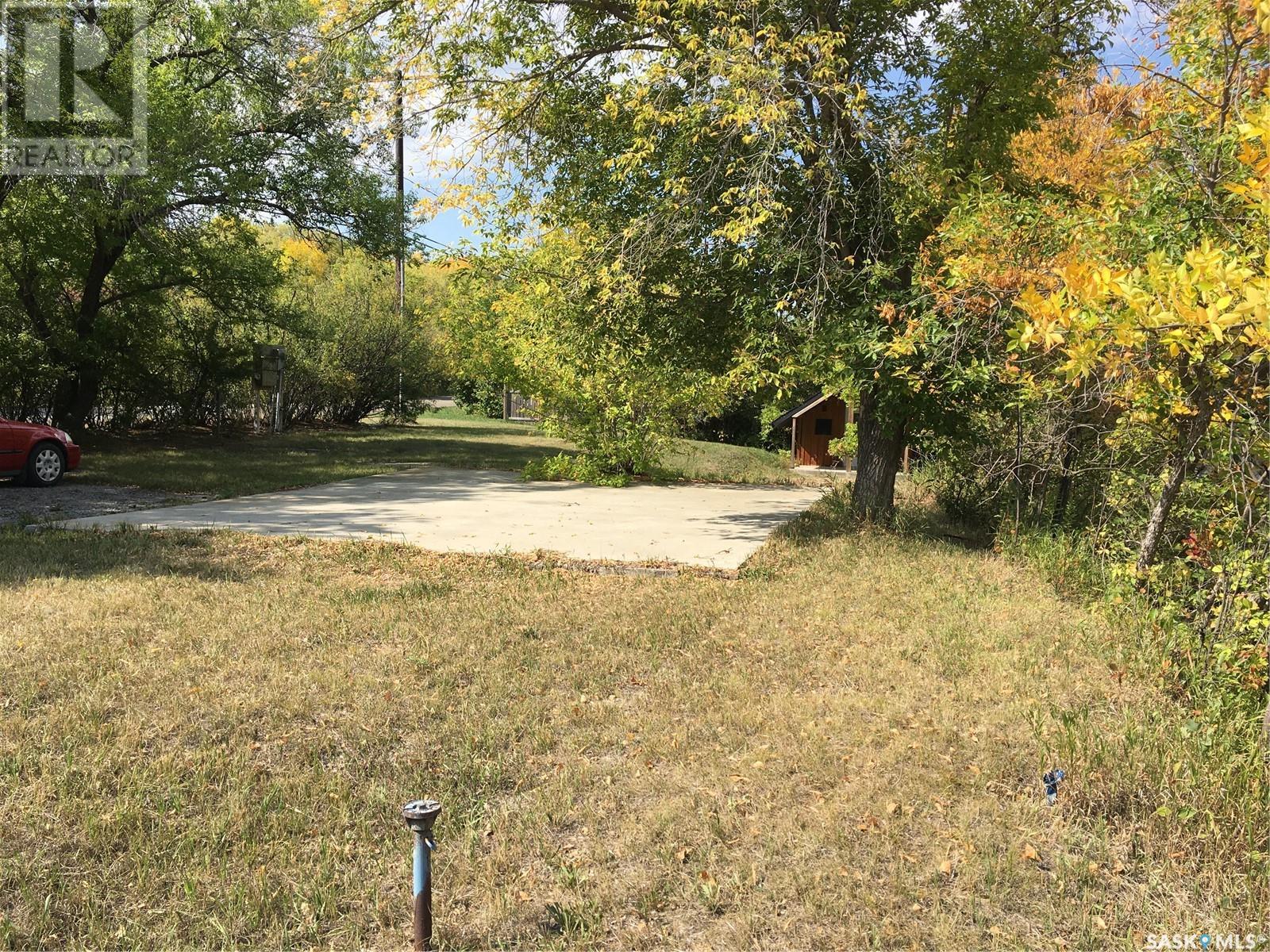 Property at 464 13th STREET E image 3