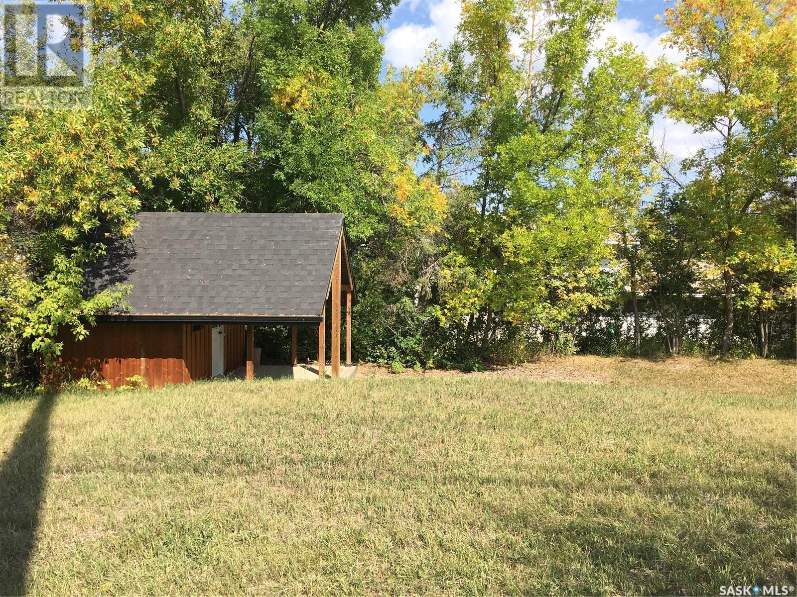 Property at 464 13th STREET E image 5