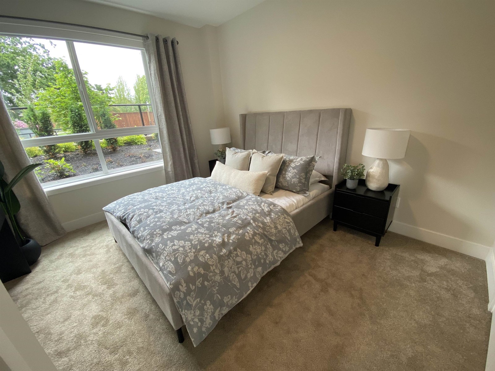 Property at 112 45497 CAMPUS DRIVE image 5