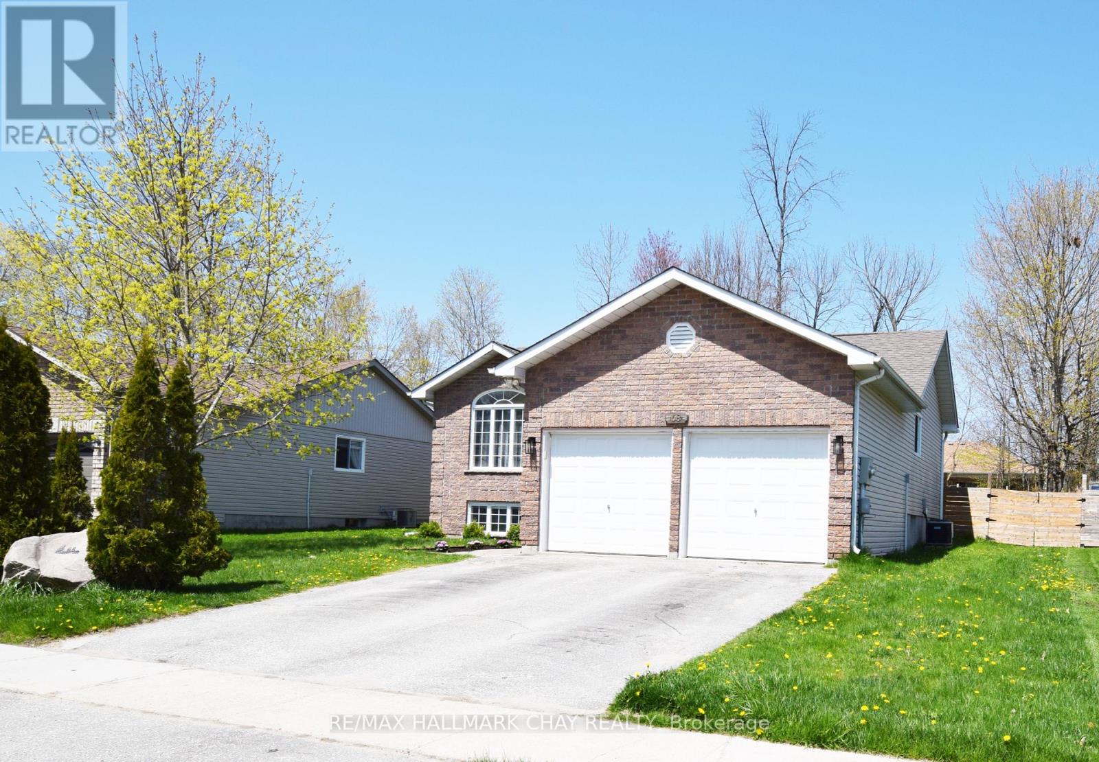 Property at 68 ANDERSON CRESCENT image 2
