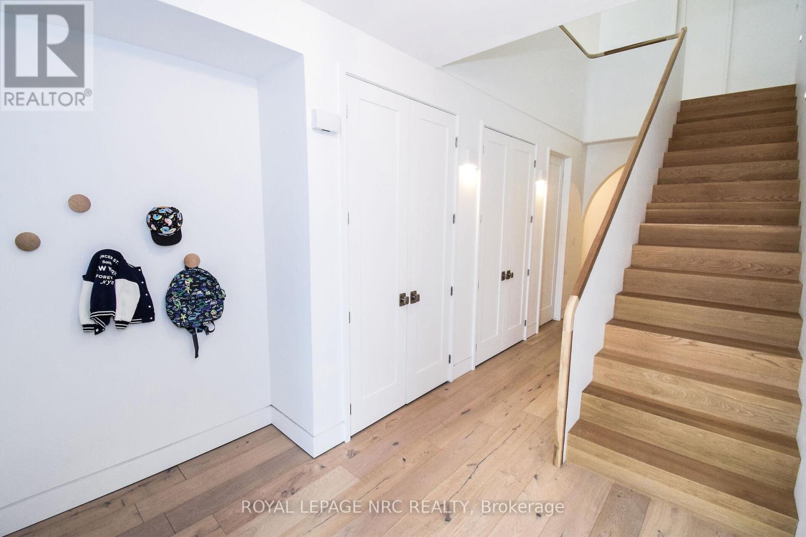 82 Ivy Crescent, Thorold (Confederation Heights), Ontario  L2V 0J9 - Photo 28 - X12143116