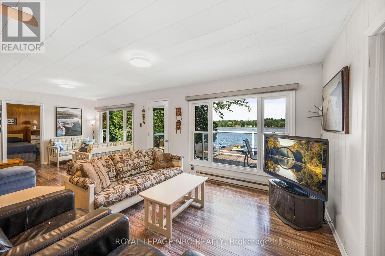 53 Duncombe Drive, Kawartha Lakes, Ontario  K0M 1K0 - Photo 4 - X12143166