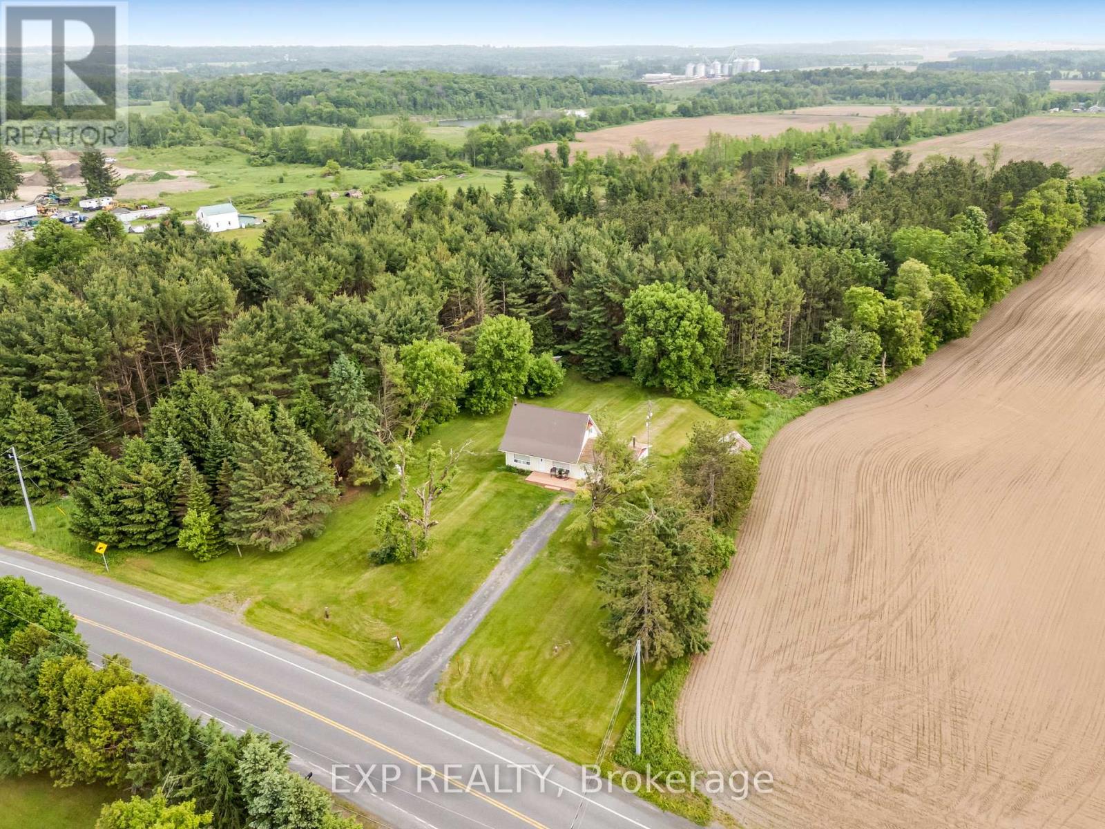 330 Concession 1 Road, Champlain, Ontario  K0B 1R0 - Photo 4 - X12143154
