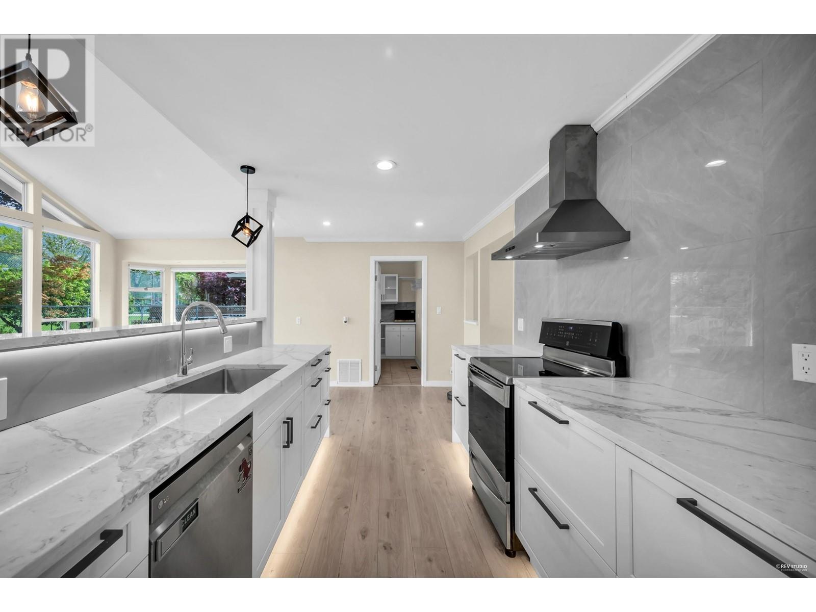1759 Manning Avenue, Port Coquitlam, British Columbia  V3B 1L1 - Photo 5 - R3001562