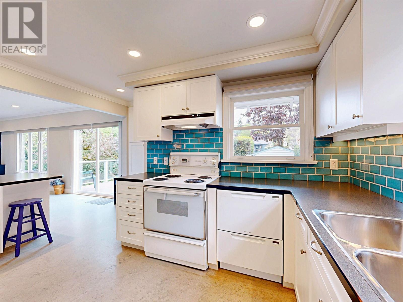 4620 W 14th Avenue, Vancouver, British Columbia  V6R 2Y6 - Photo 15 - R3001784
