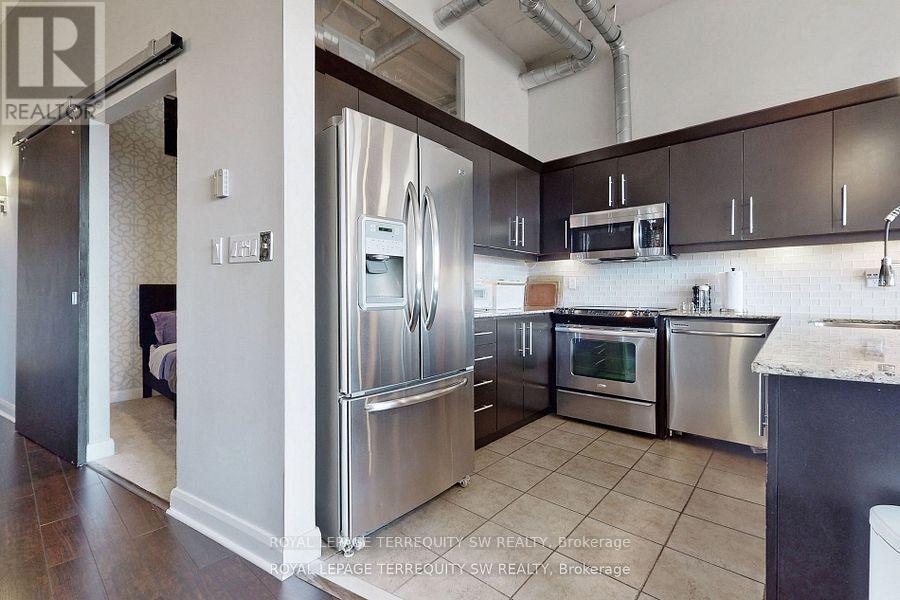 1101 - 700 King Street W, Toronto, Ontario  M5V 2Y6 - Photo 12 - C12143109
