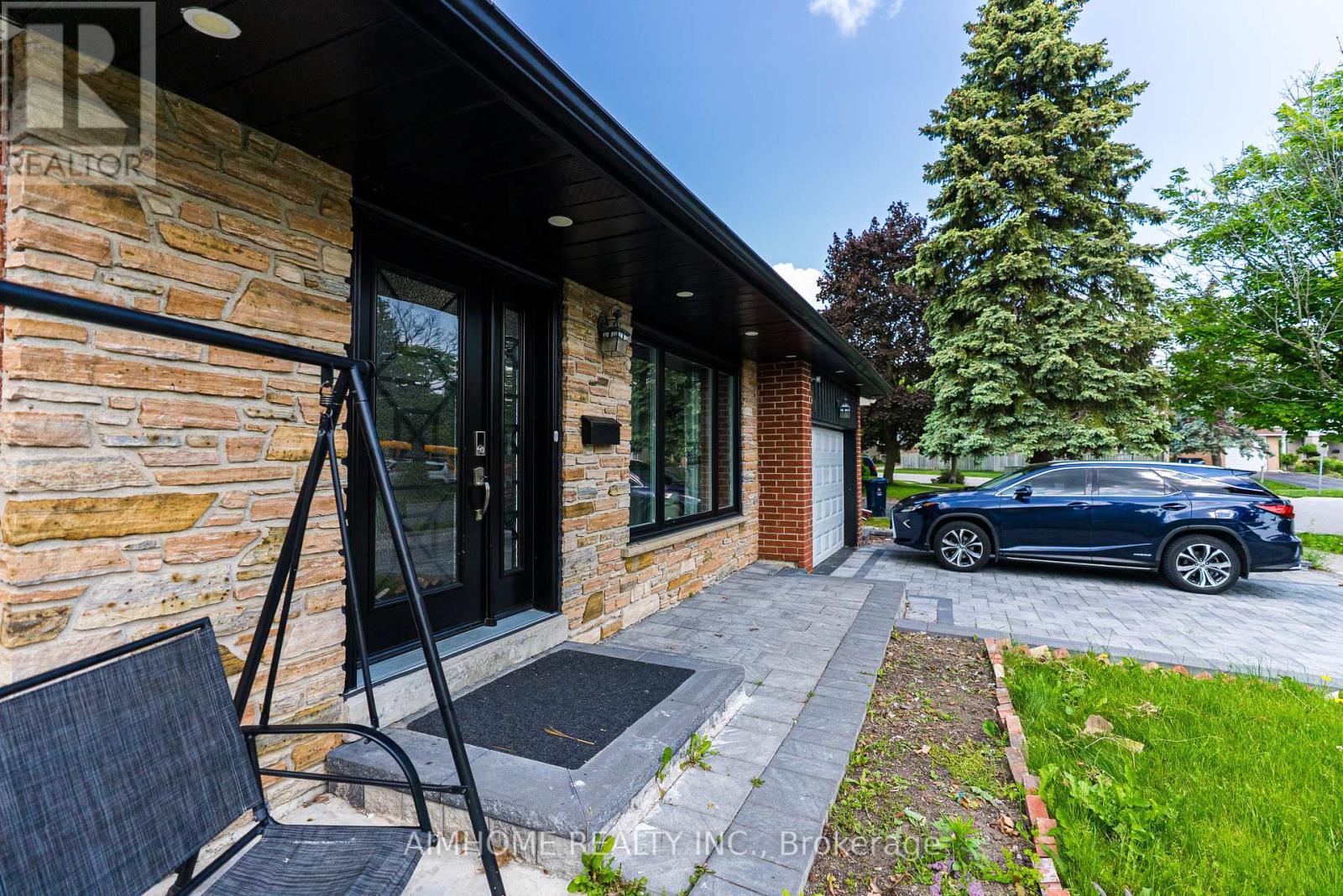 Property at 61 ROTARY DRIVE image 2