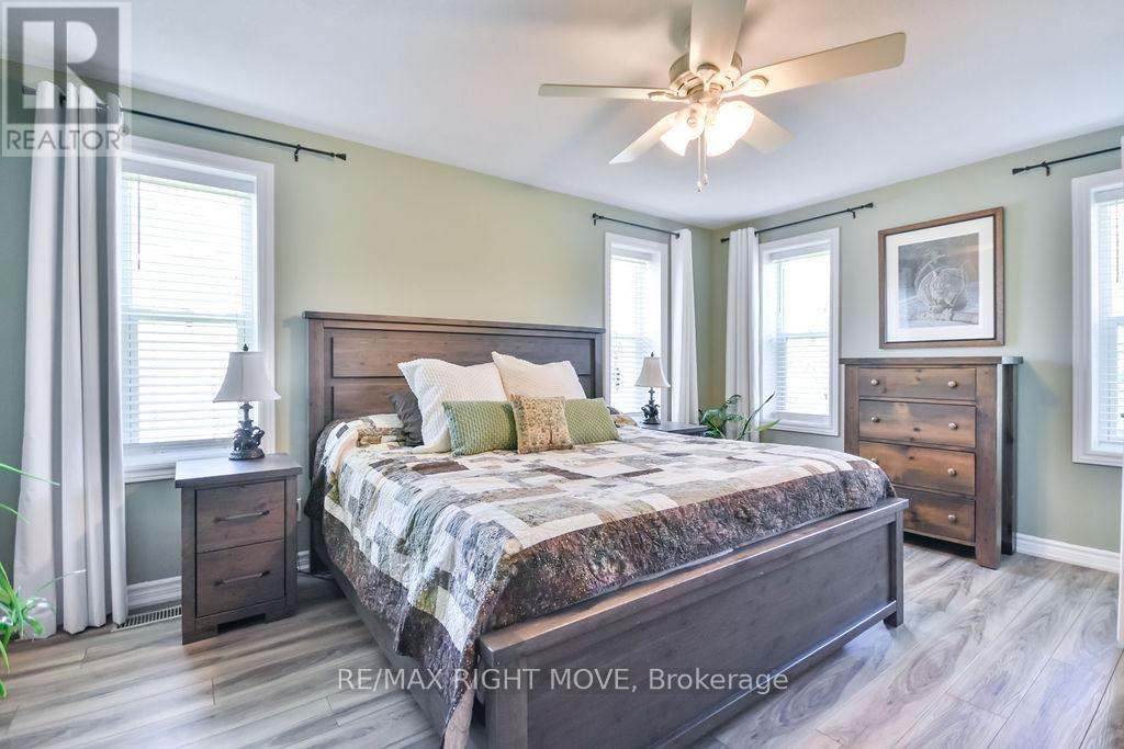 12 Fulsom Crescent, Kawartha Lakes, Ontario  L3V 6H5 - Photo 14 - X12134314