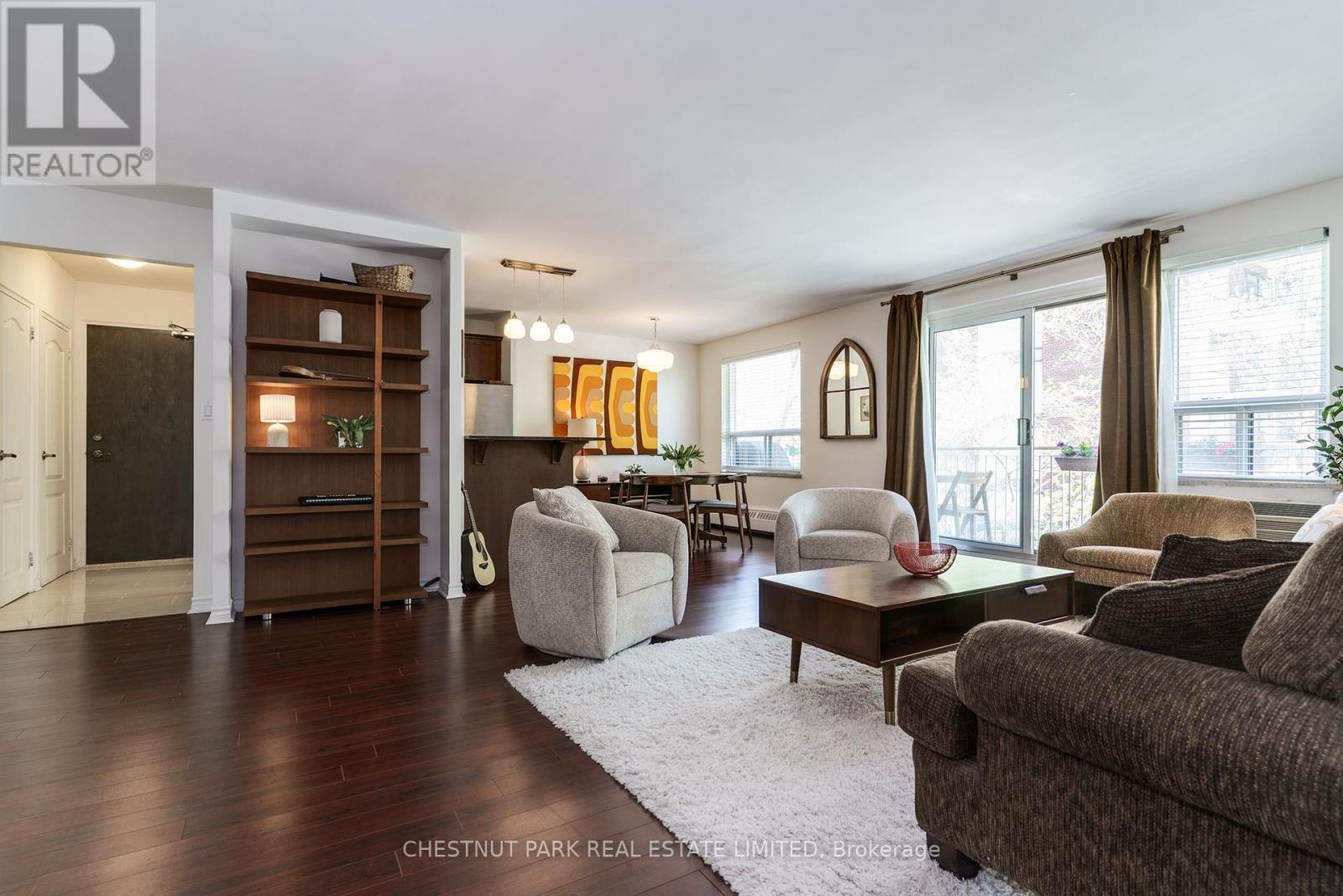 205 - 60 Gulliver Road, Toronto, Ontario  M6M 2M6 - Photo 5 - W12142945