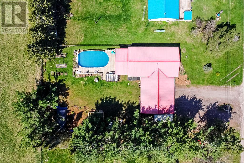 12 Fulsom Crescent, Kawartha Lakes, Ontario  L3V 6H5 - Photo 2 - X12134314