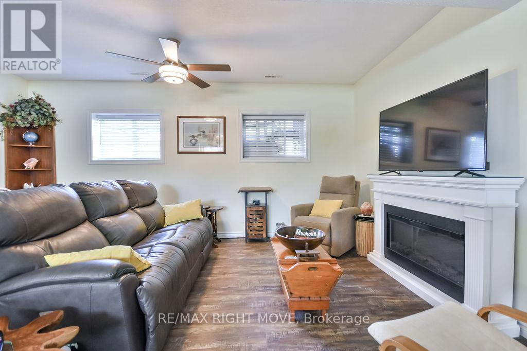 12 Fulsom Crescent, Kawartha Lakes, Ontario  L3V 6H5 - Photo 29 - X12134314
