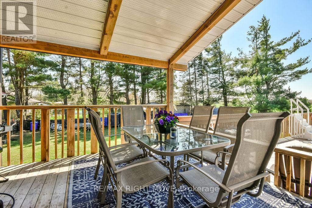 12 Fulsom Crescent, Kawartha Lakes, Ontario  L3V 6H5 - Photo 36 - X12134314