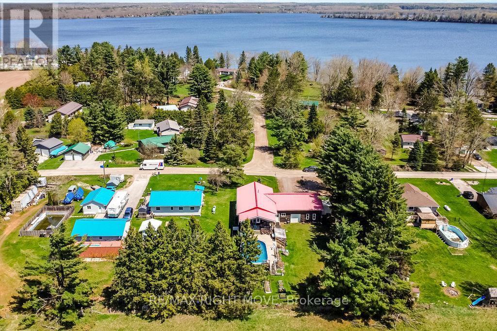 12 Fulsom Crescent, Kawartha Lakes, Ontario  L3V 6H5 - Photo 46 - X12134314