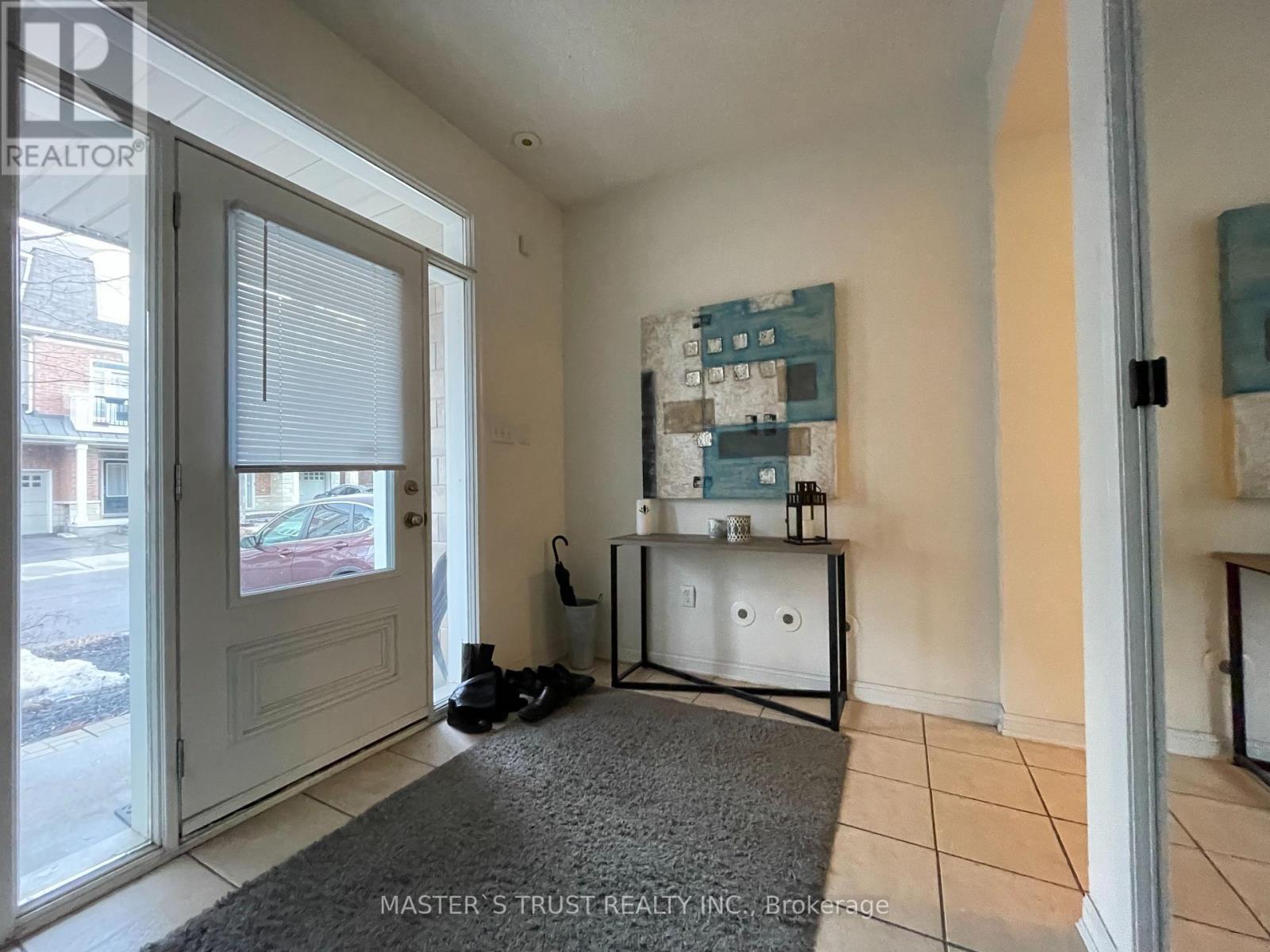 13 Yates Avenue, Toronto, Ontario  M1L 0C7 - Photo 2 - E12143150