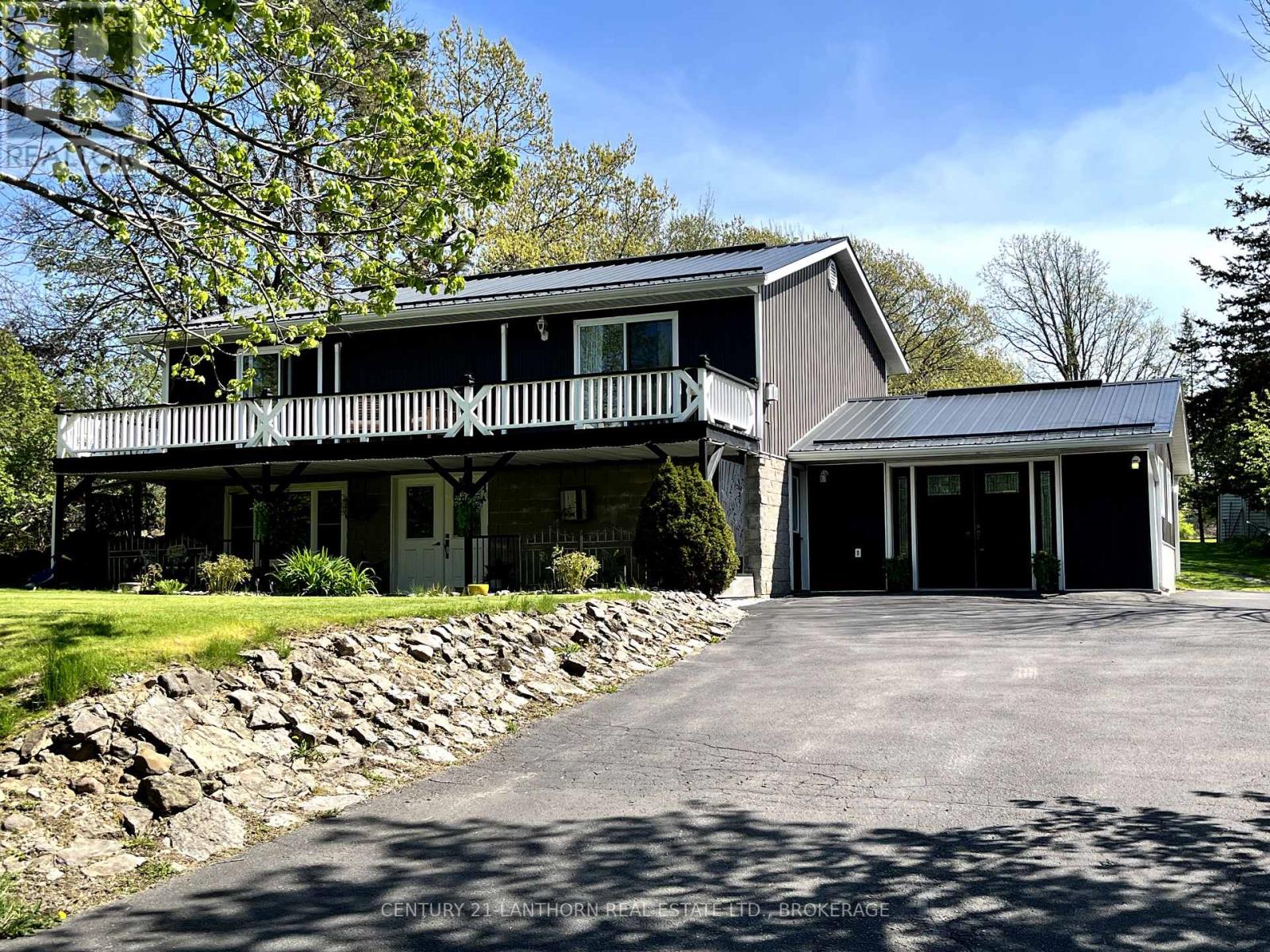 11807 Loyalist Parkway, Prince Edward County, Ontario  K0K 2T0 - Photo 1 - X12010585