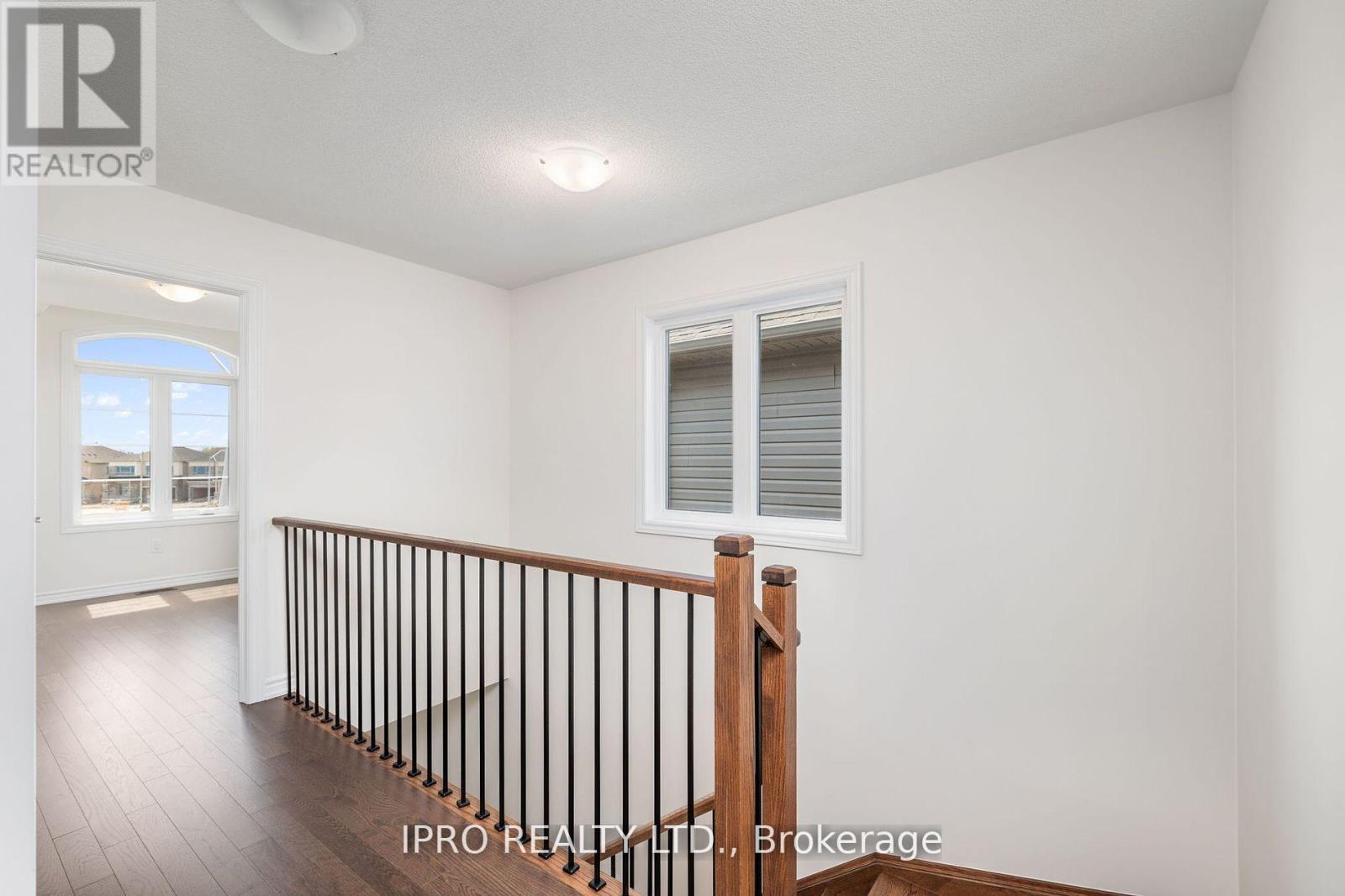 11 Phoenix Boulevard, Barrie, Ontario  L9S 2Z4 - Photo 16 - S12143126