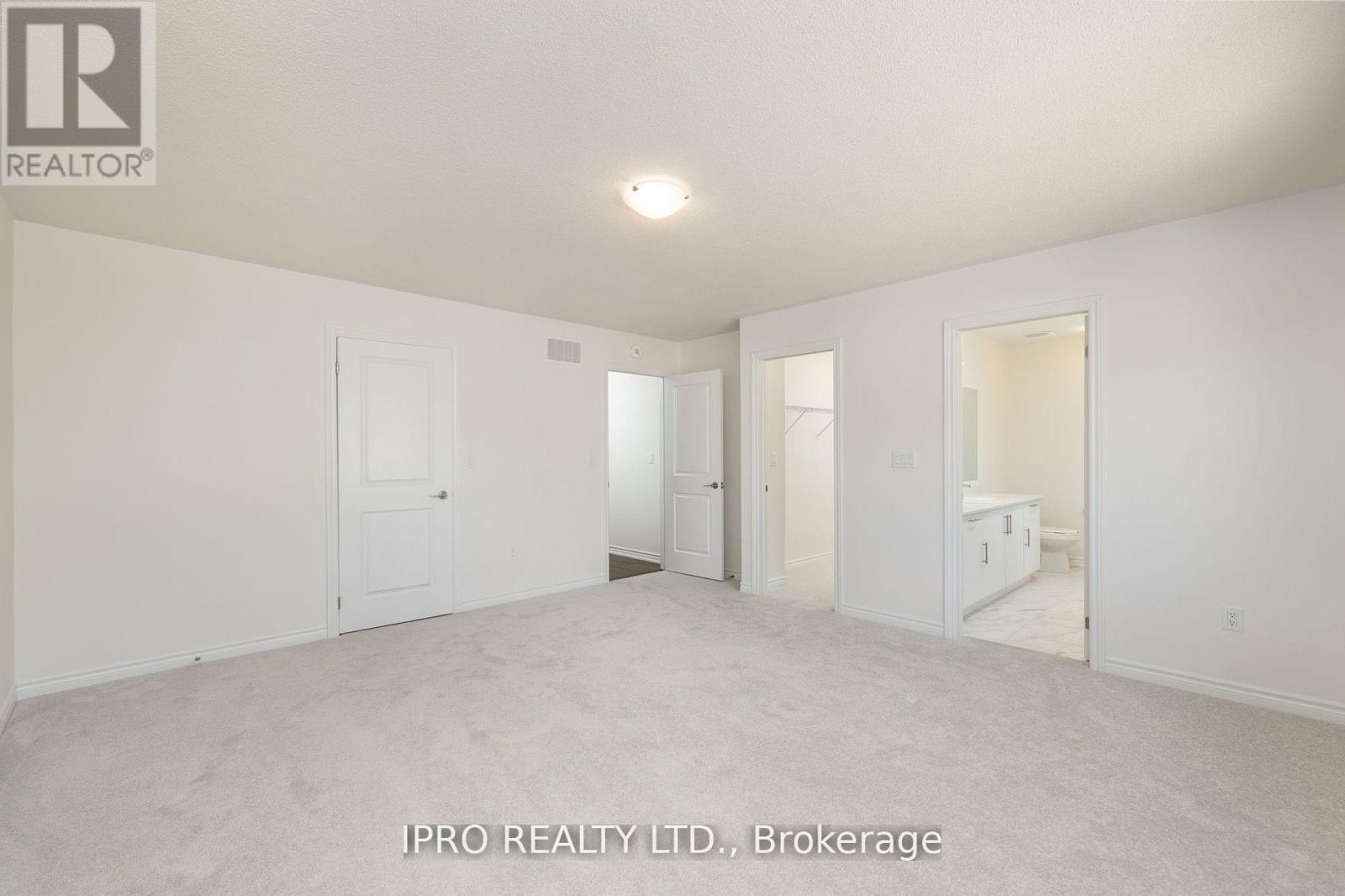 11 Phoenix Boulevard, Barrie, Ontario  L9S 2Z4 - Photo 17 - S12143126