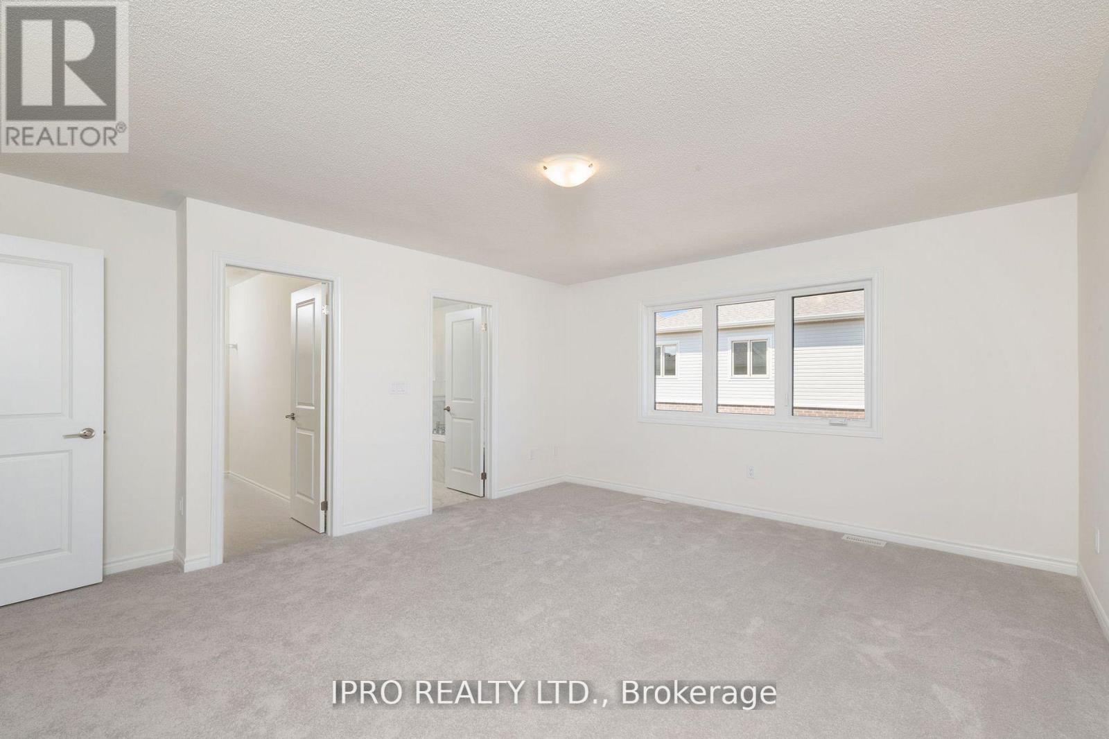 11 Phoenix Boulevard, Barrie, Ontario  L9S 2Z4 - Photo 18 - S12143126