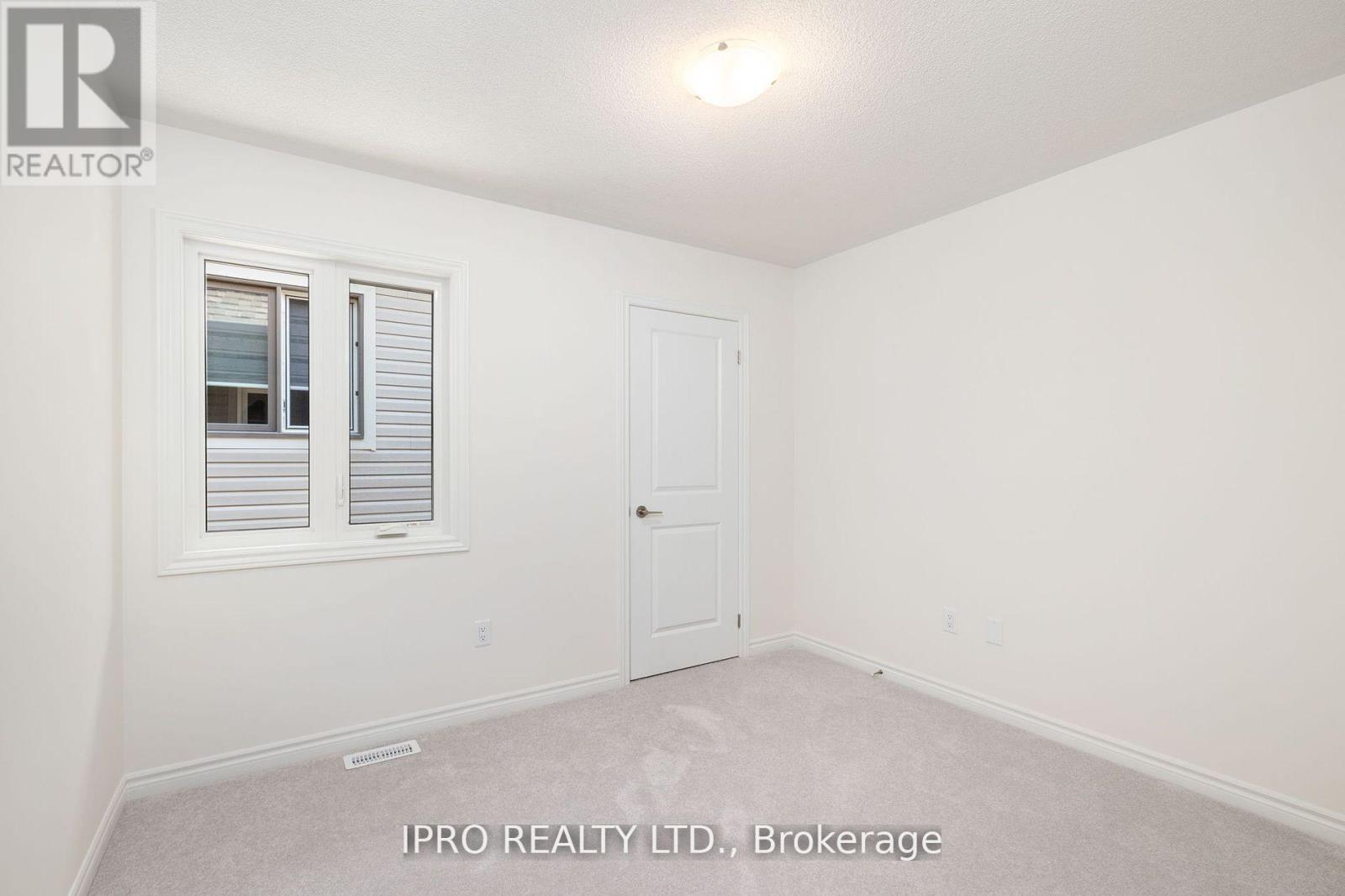 11 Phoenix Boulevard, Barrie, Ontario  L9S 2Z4 - Photo 22 - S12143126