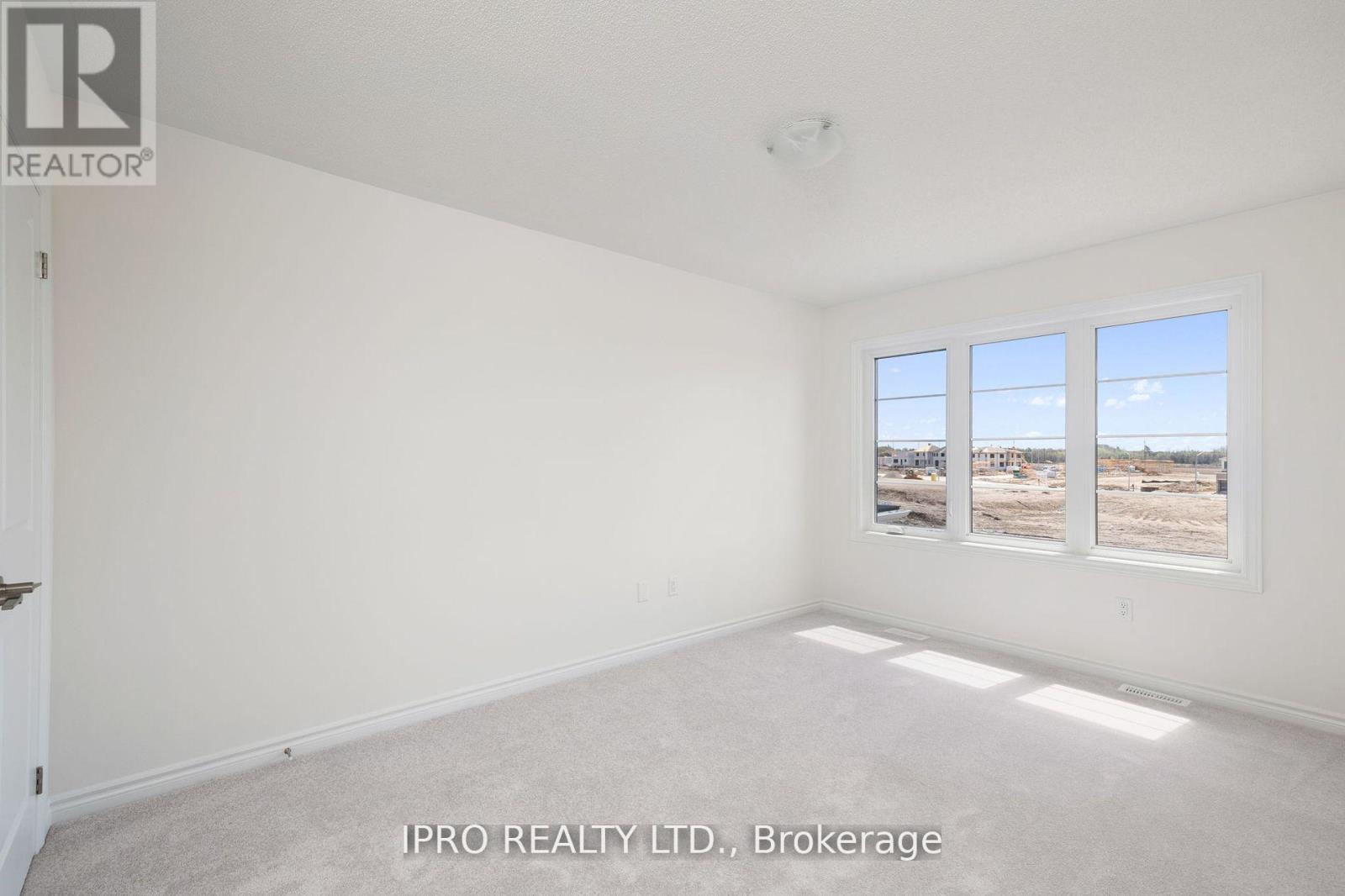 11 Phoenix Boulevard, Barrie, Ontario  L9S 2Z4 - Photo 27 - S12143126