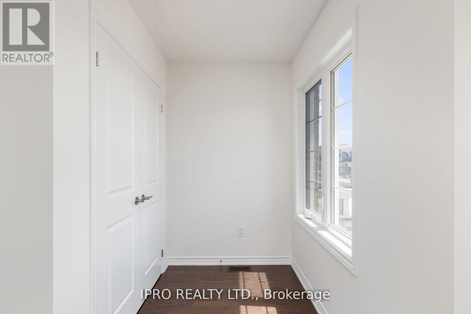11 Phoenix Boulevard, Barrie, Ontario  L9S 2Z4 - Photo 31 - S12143126