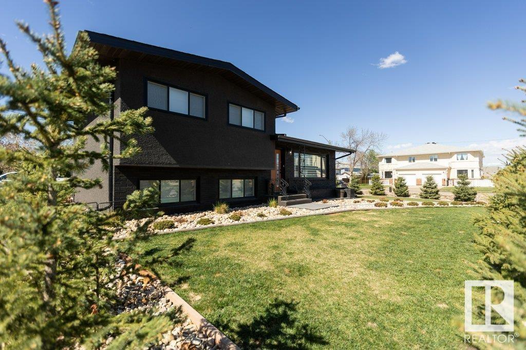 9847 106 ST, Westlock, Alberta