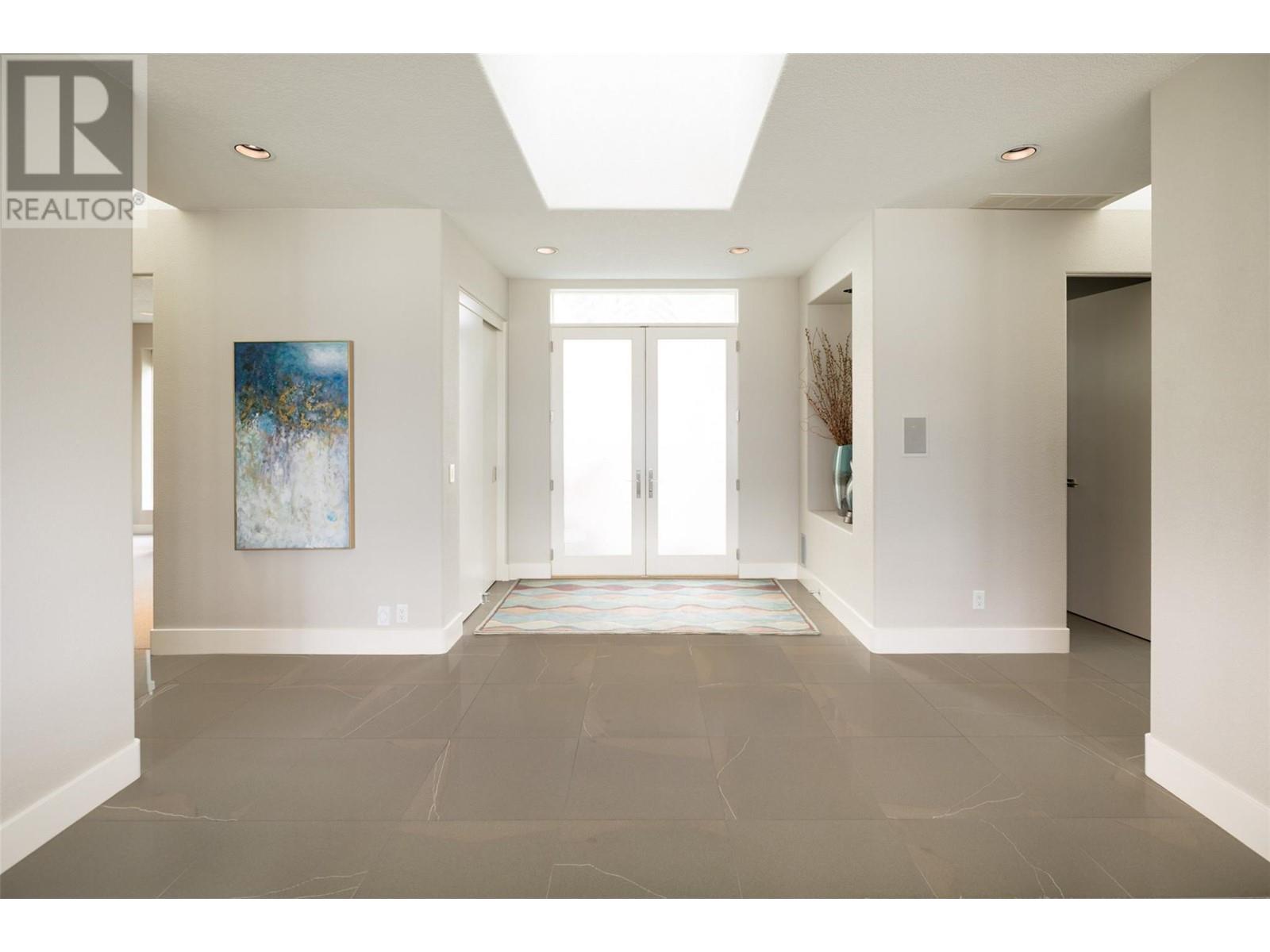 4458A Lakeland Road Kelowna