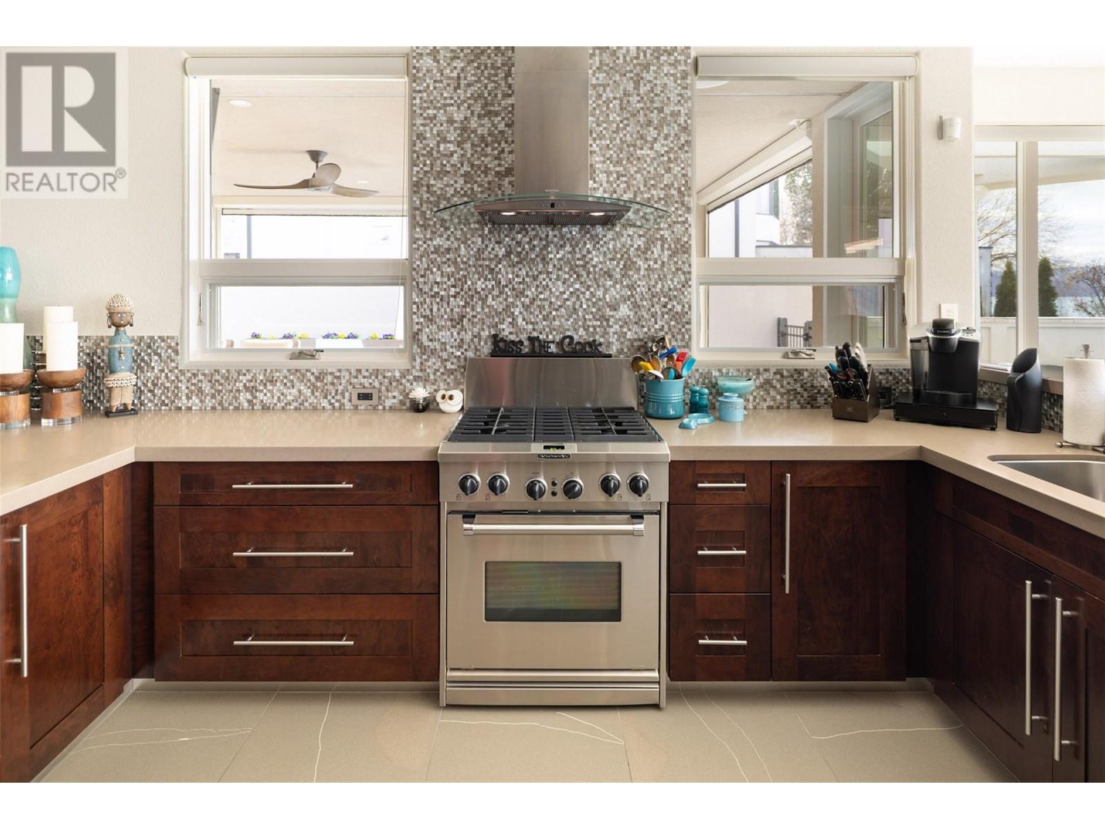 4458A Lakeland Road Kelowna