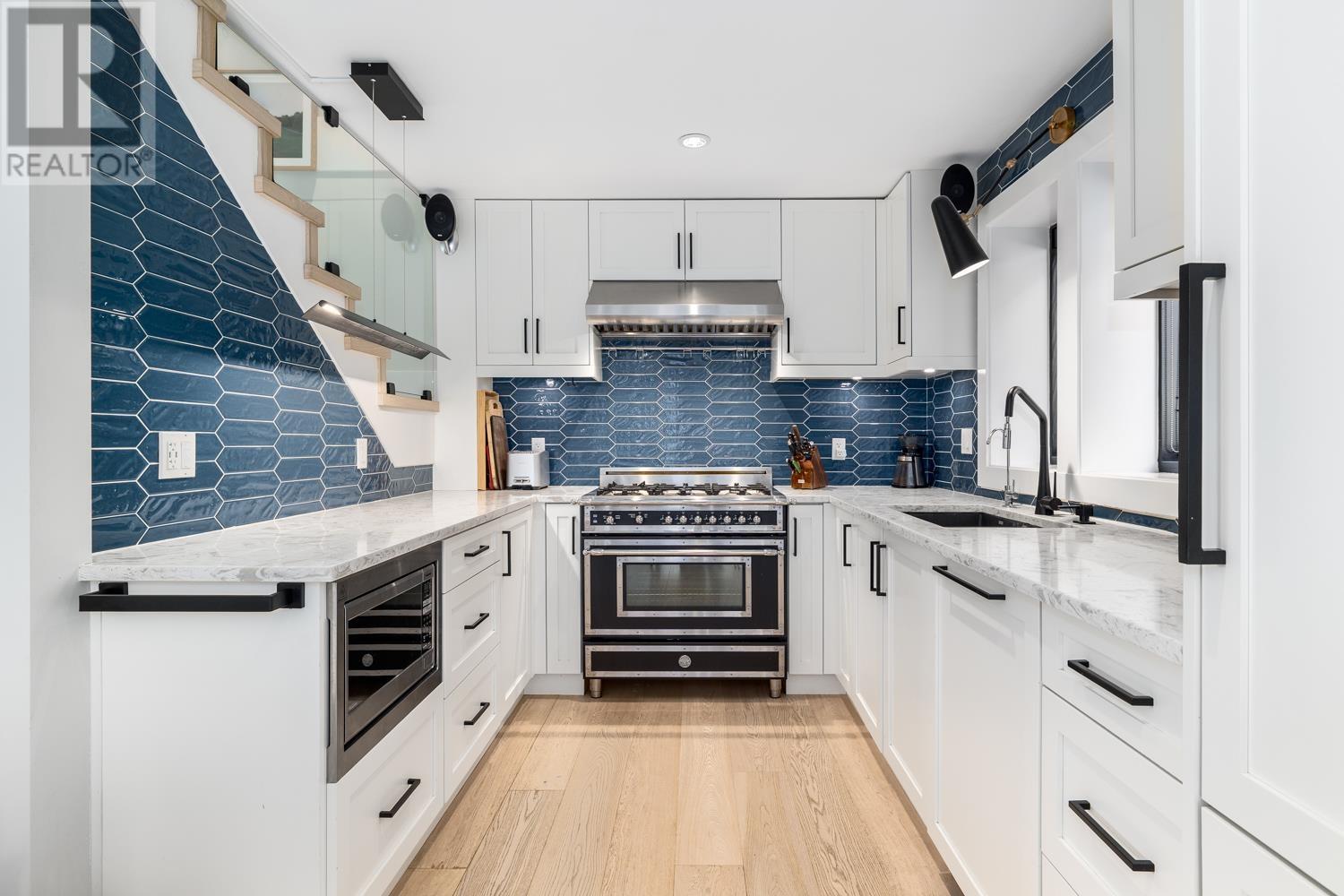 3918 Carolina Street, Vancouver, British Columbia  V5V 1X8 - Photo 12 - R3001868