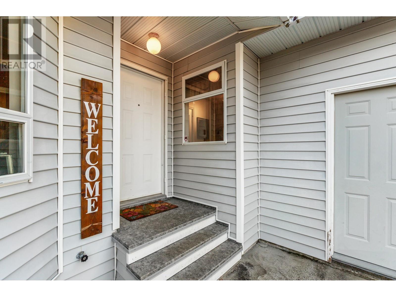 Property at 22750 BALABANIAN CIRCLE image 5