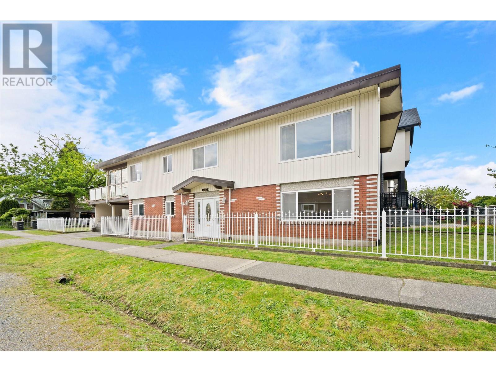 687 Rosser Avenue, Burnaby, British Columbia  V5C 5C6 - Photo 38 - R3001887
