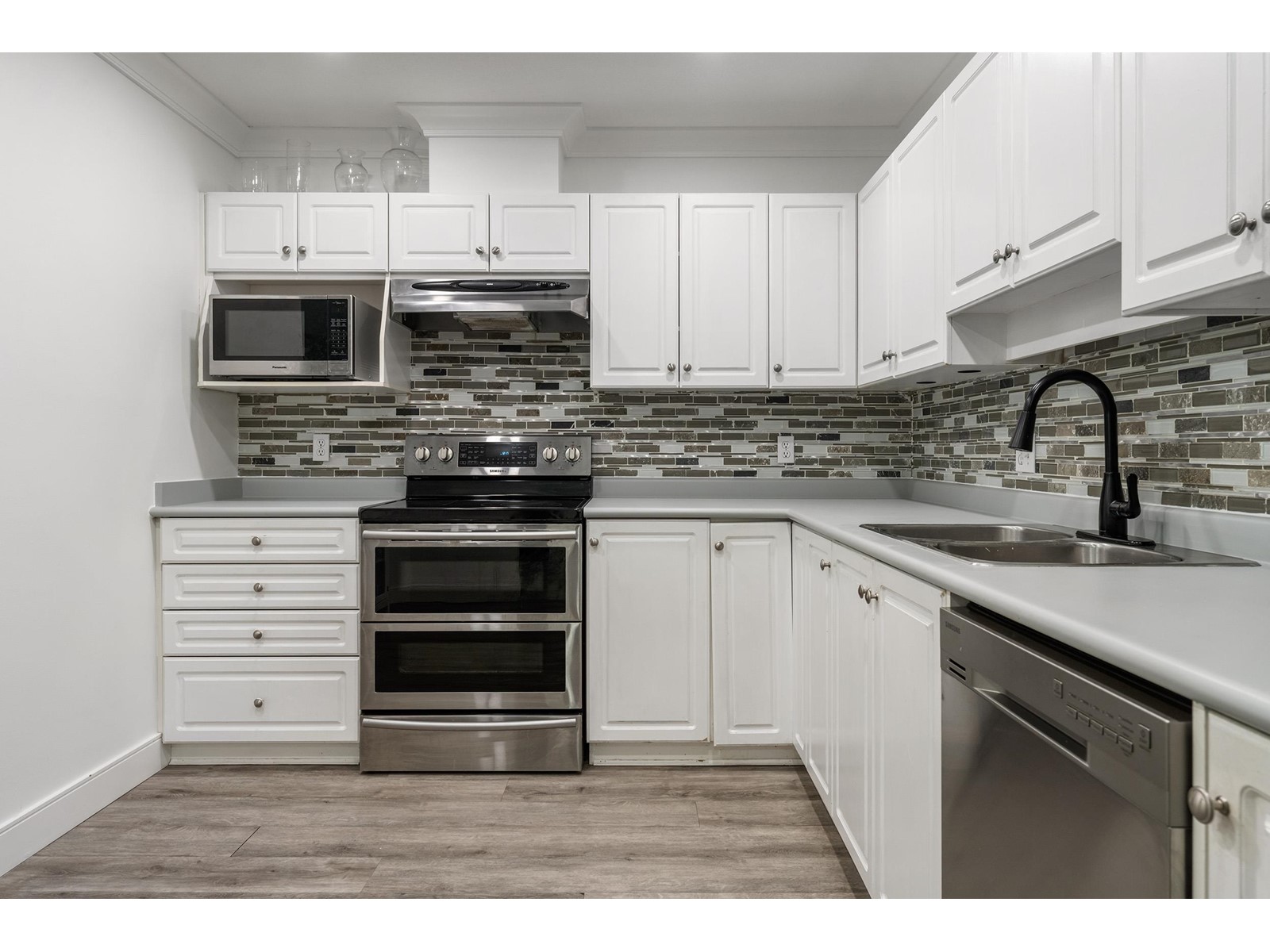 308 33718 King Road, Abbotsford, British Columbia  V2S 8J3 - Photo 4 - R3001806