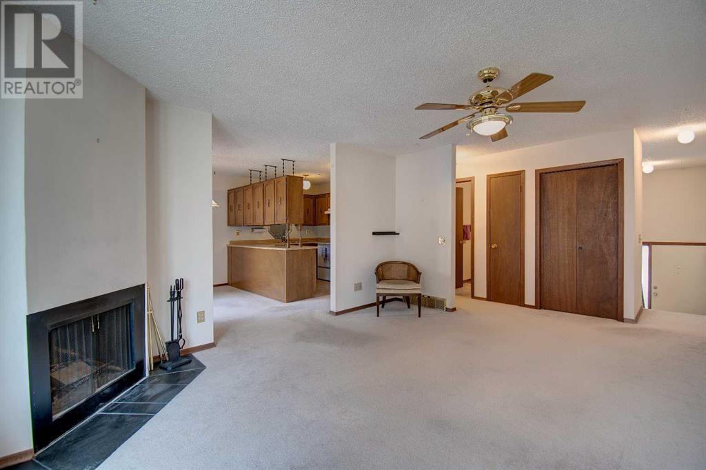 2, 10001 Brookpark Boulevard Sw, Calgary, Alberta  T2W 3E3 - Photo 12 - A2212681