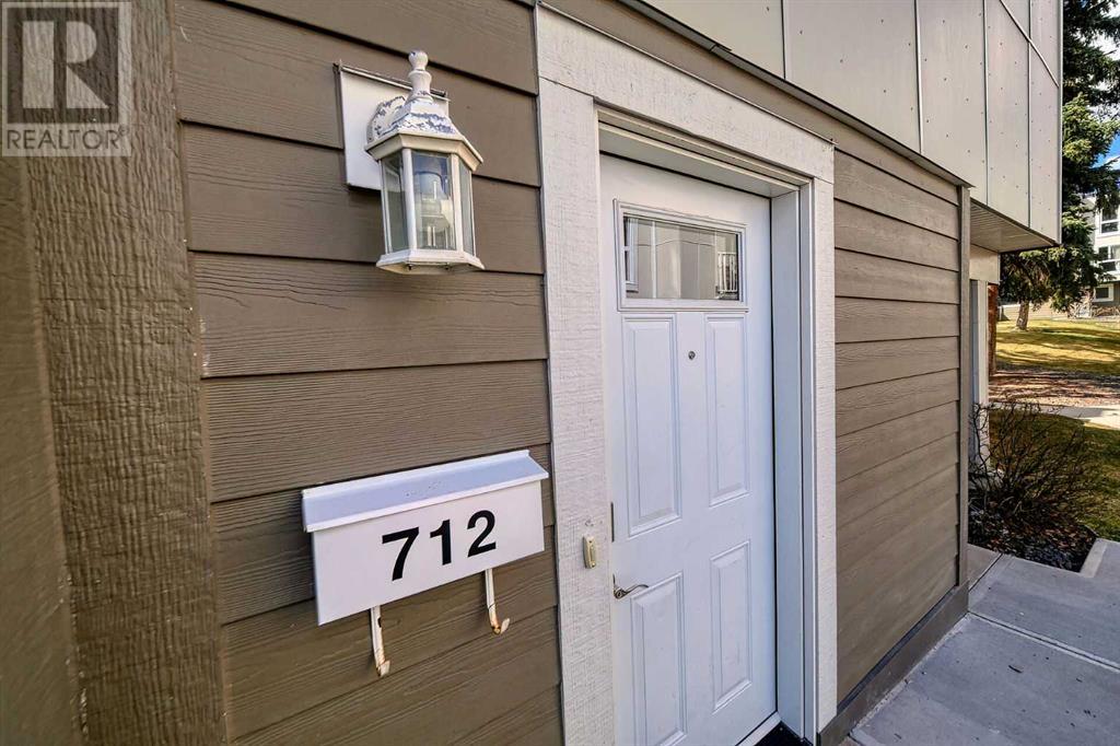 Property at 712, 13104 Elbow Drive SW image 2