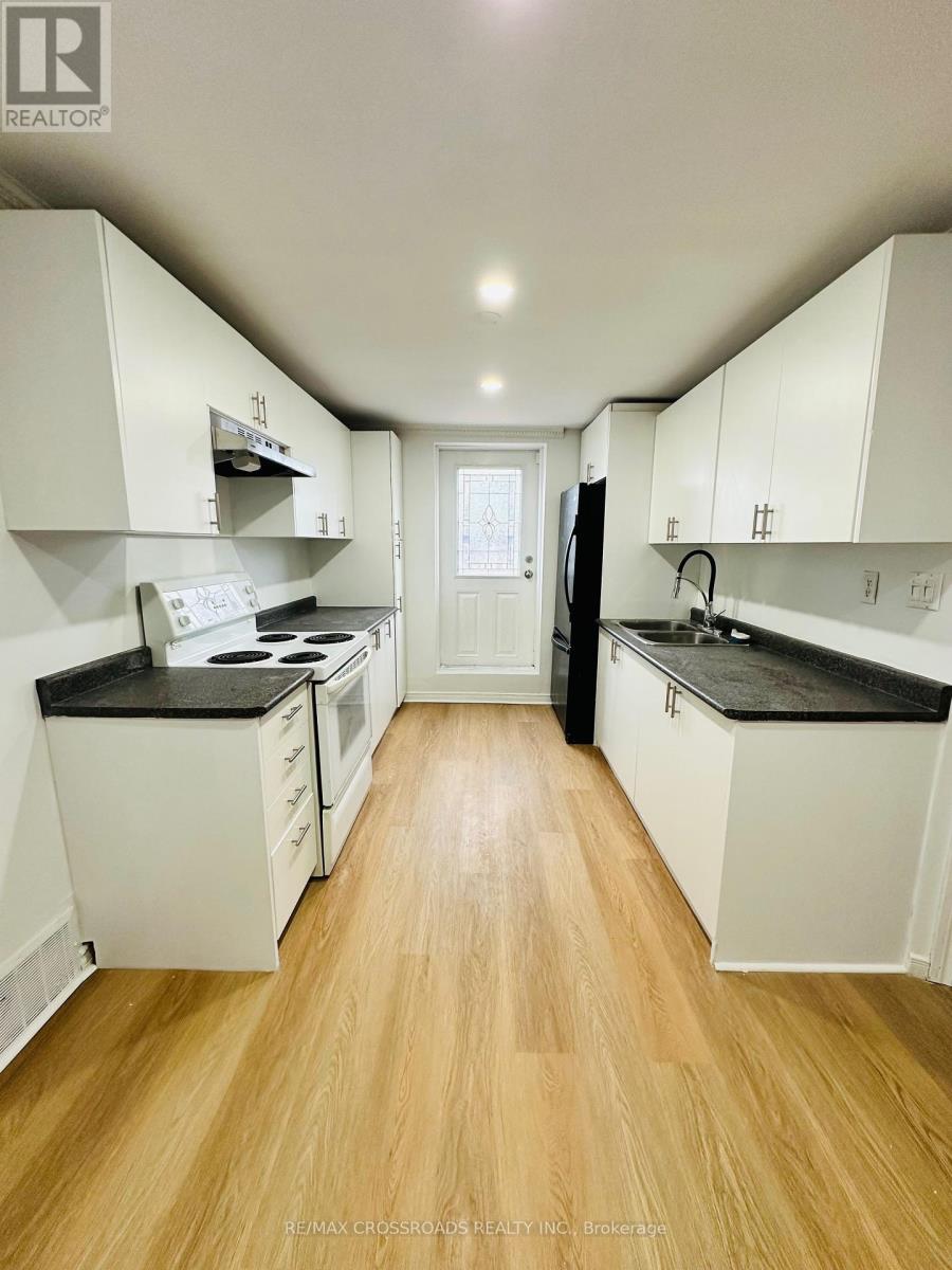 Upper Level - 1405 Woodbine Avenue, Toronto (Woodbine-Lumsden), Ontario  M4C 4G7 - Photo 5 - E12141220
