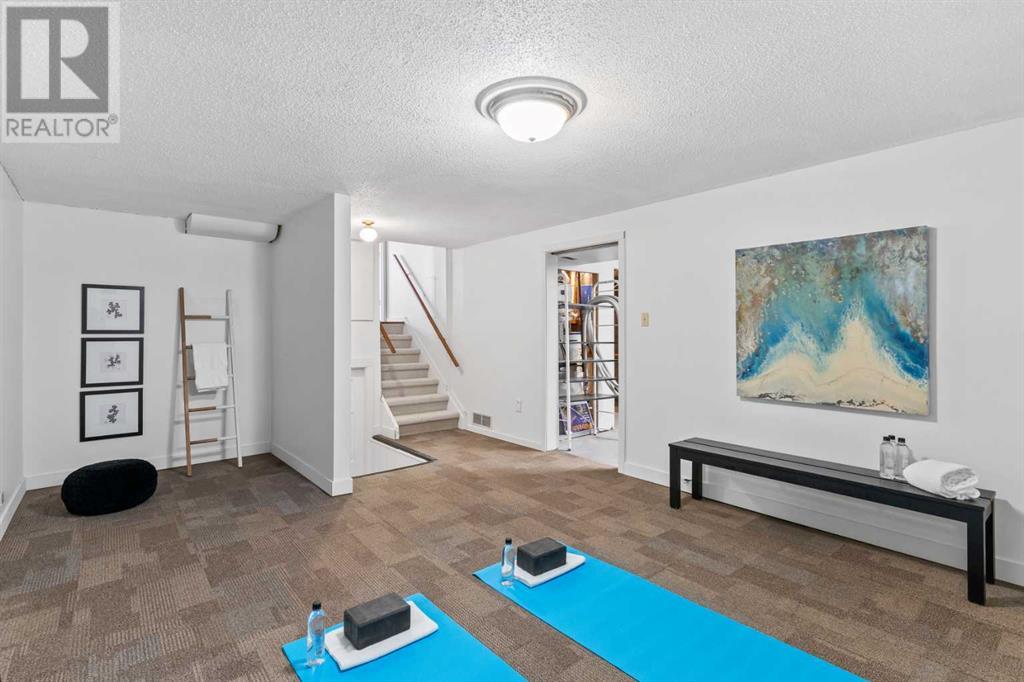 2736 Chalice Road Nw, Calgary, Alberta  T2L 1C8 - Photo 31 - A2213650