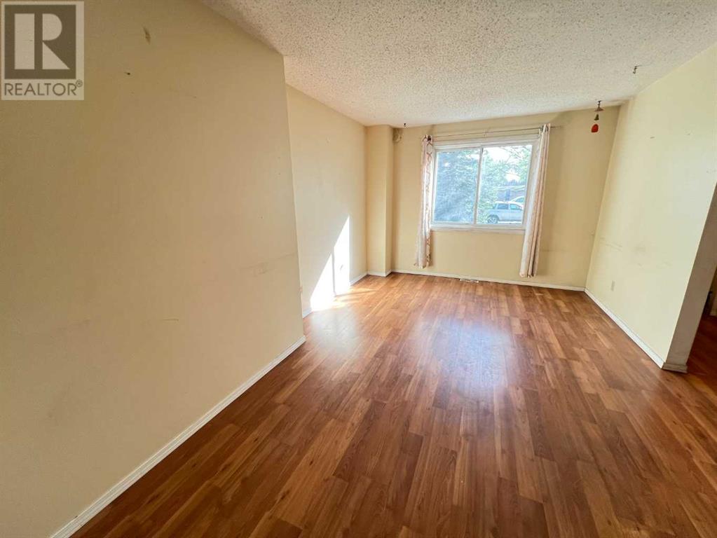 Property at 74, 4936 Dalton Drive NW image 5