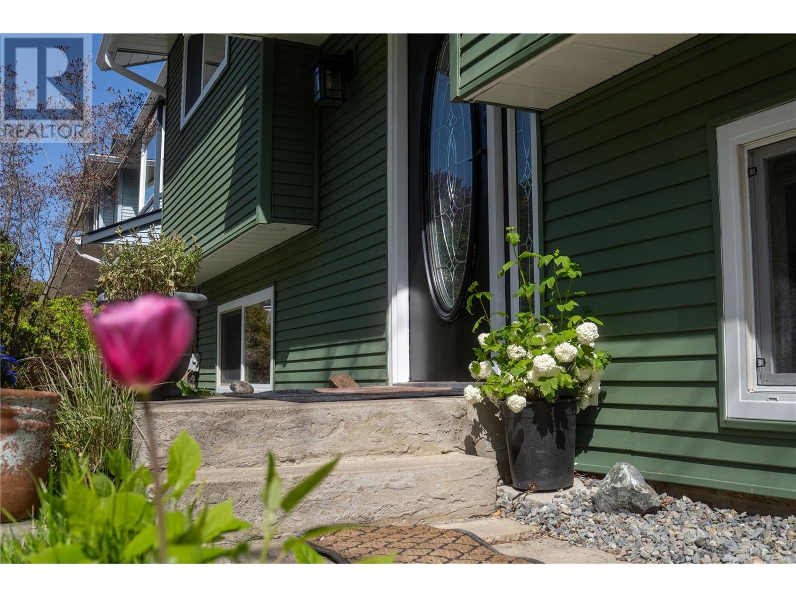 2666 Qu'Appelle Boulevard, Kamloops, BC V2E2H7