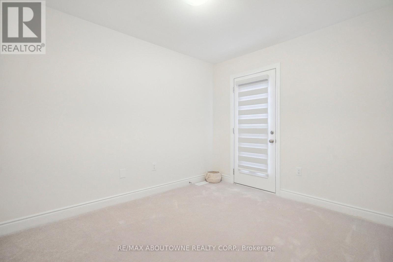 10 Marvin Avenue, Oakville, Ontario  L6H 0Z8 - Photo 21 - W12143183