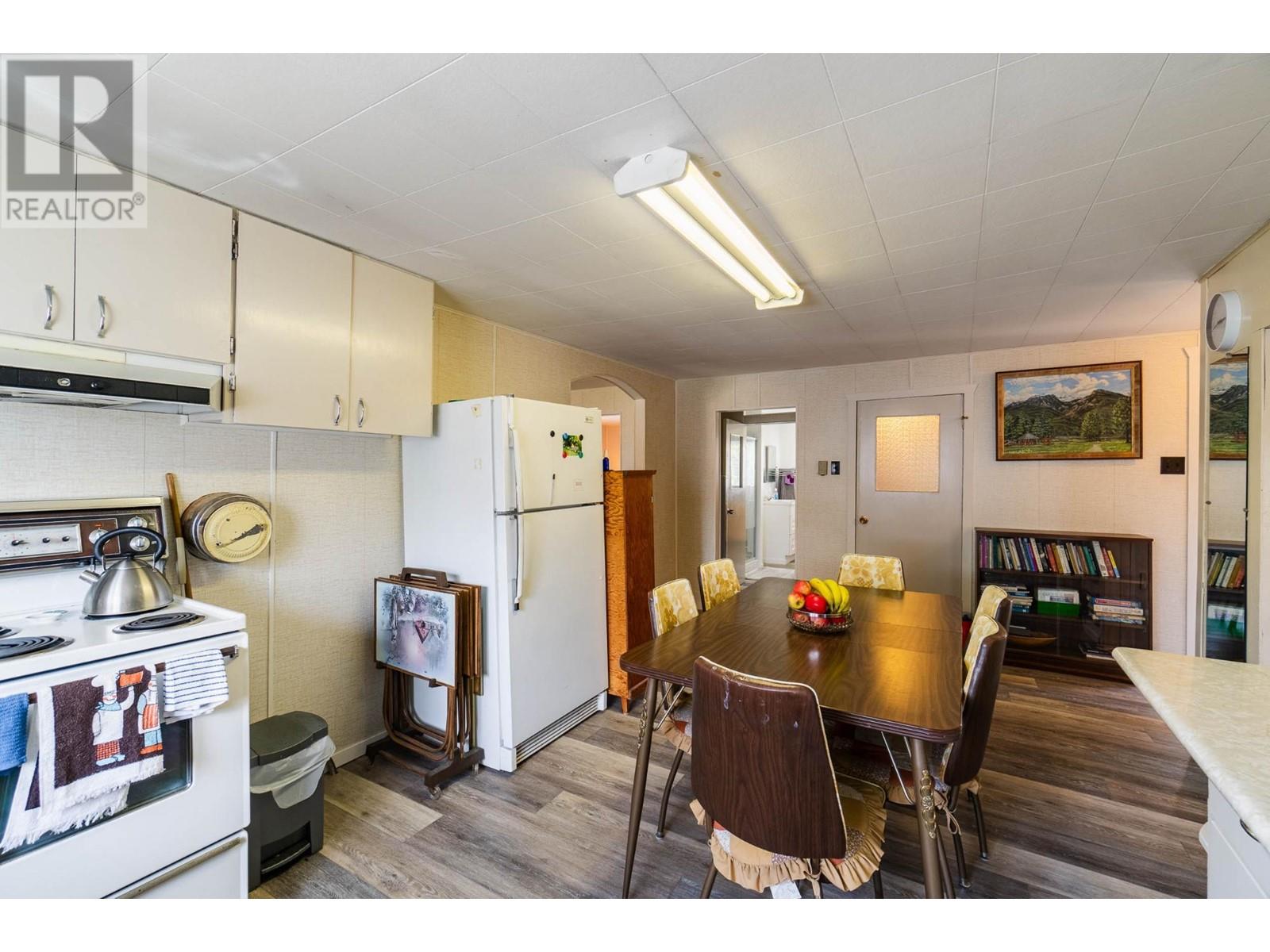 112 Josephine Street, New Denver, British Columbia  V0G 1S0 - Photo 12 - 10347633