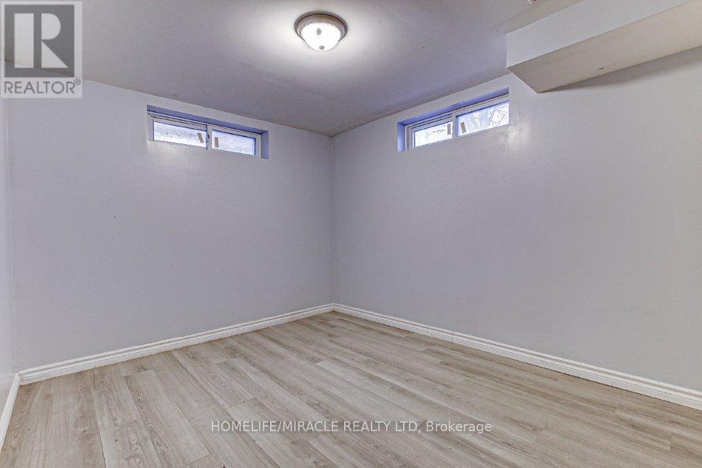 259 Phelan Street, Woodstock (Woodstock - South), Ontario  N4S 2B3 - Photo 13 - X12143172