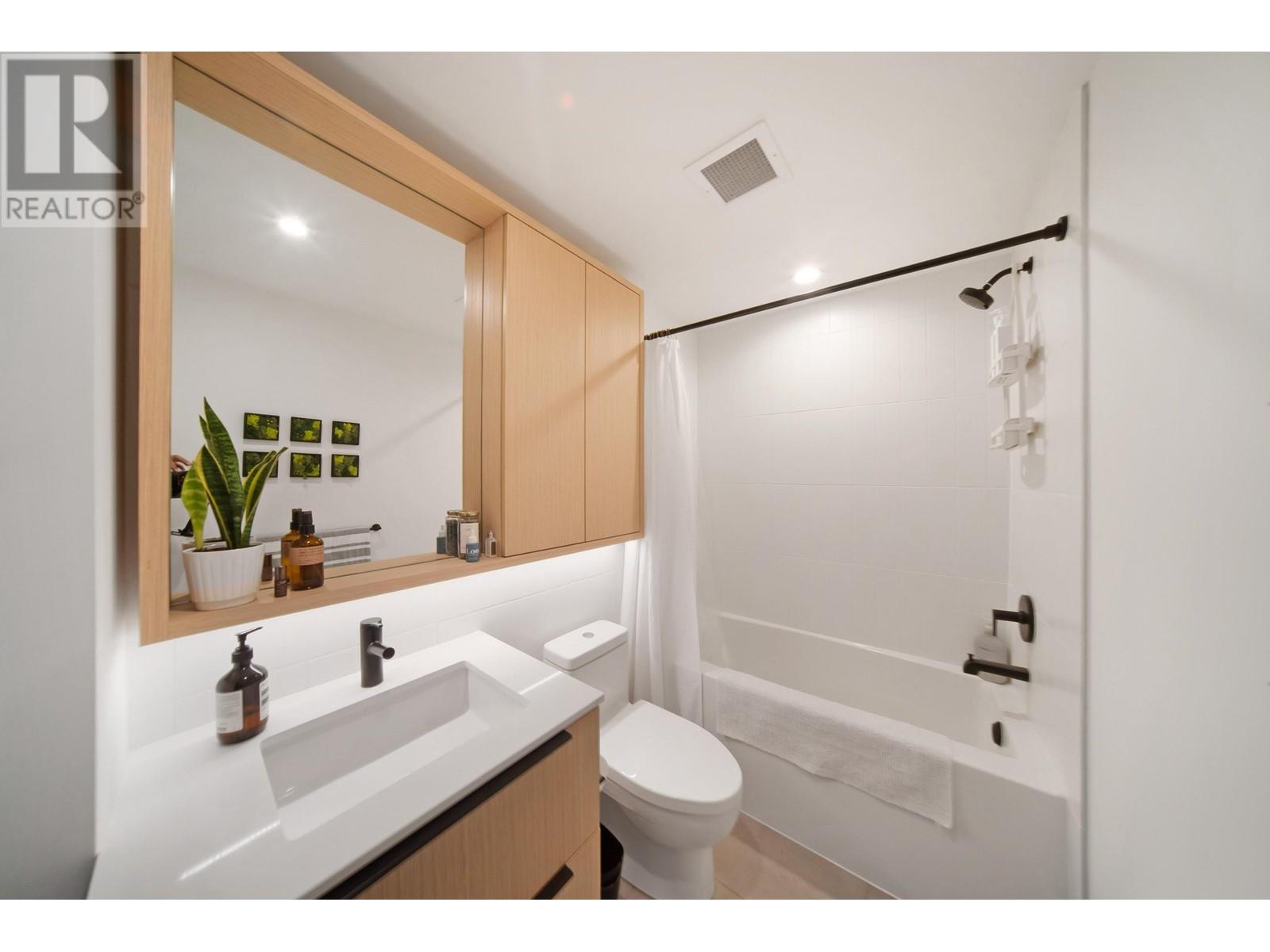 221 2520 Guelph Street, Vancouver, British Columbia  V5T 0K7 - Photo 16 - R3001576