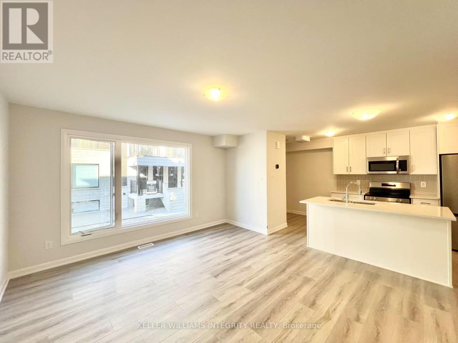 1407 Creekway Private, Ottawa, Ontario  K2T 0T1 - Photo 12 - X12143216