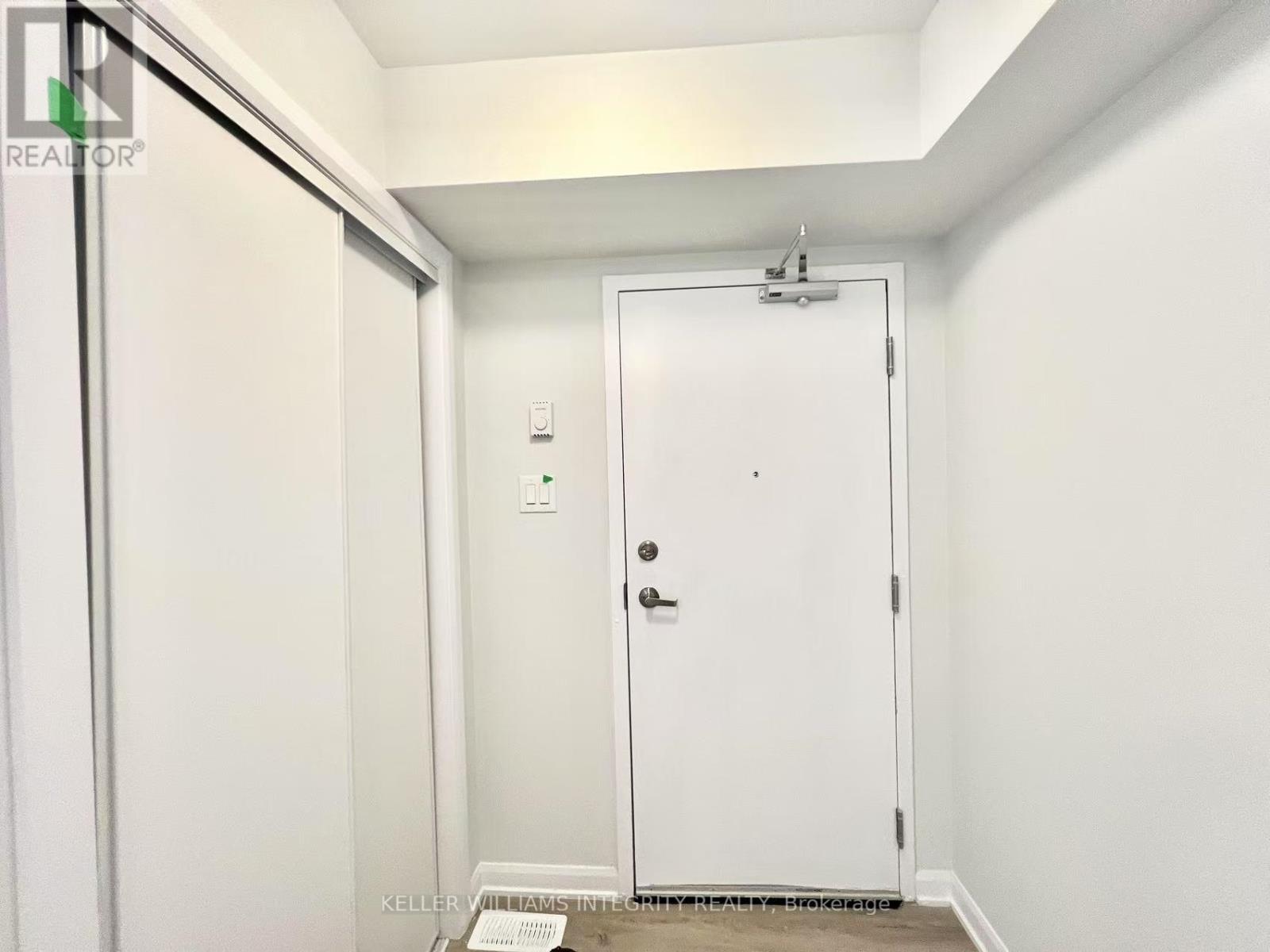 1407 Creekway Private, Ottawa, Ontario  K2T 0T1 - Photo 3 - X12143216