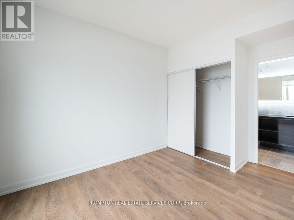 2702 - 117 Mcmahon Drive, Toronto, Ontario  M2K 0E4 - Photo 4 - C12143241