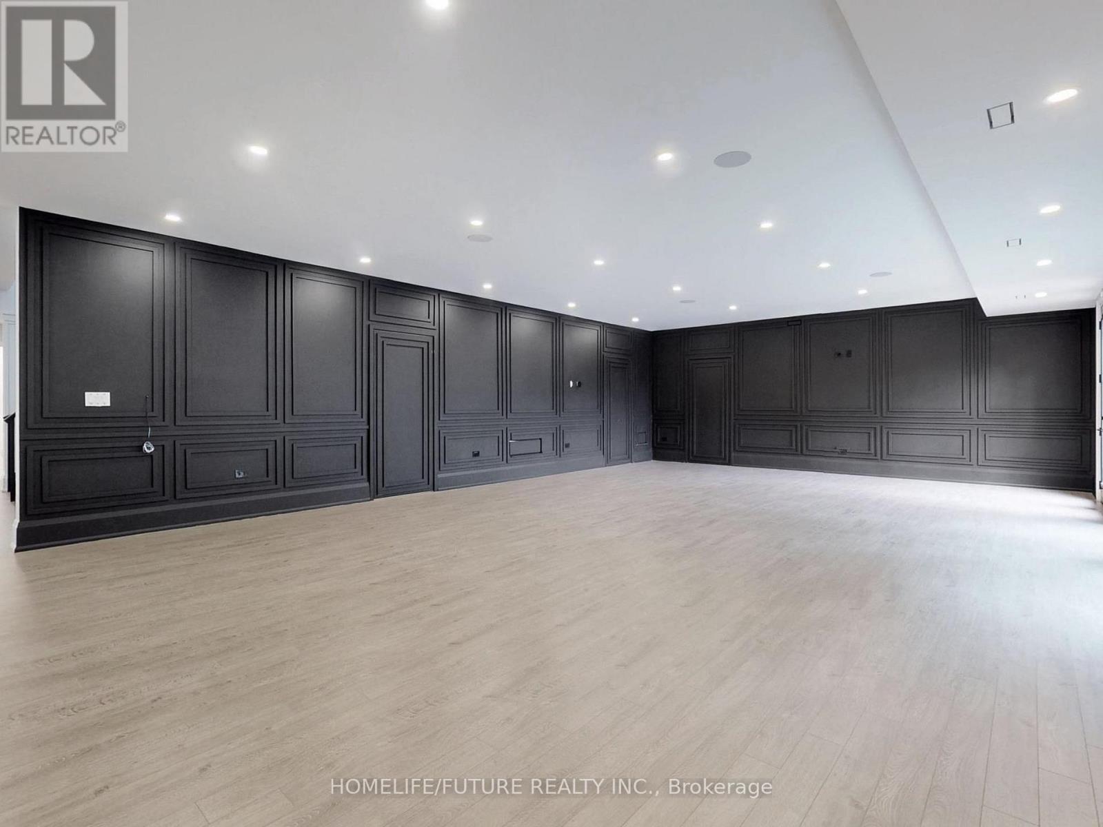 9 Pleasant Valley Drive, Whitchurch-Stouffville, Ontario  L4A 1W3 - Photo 33 - N12143193