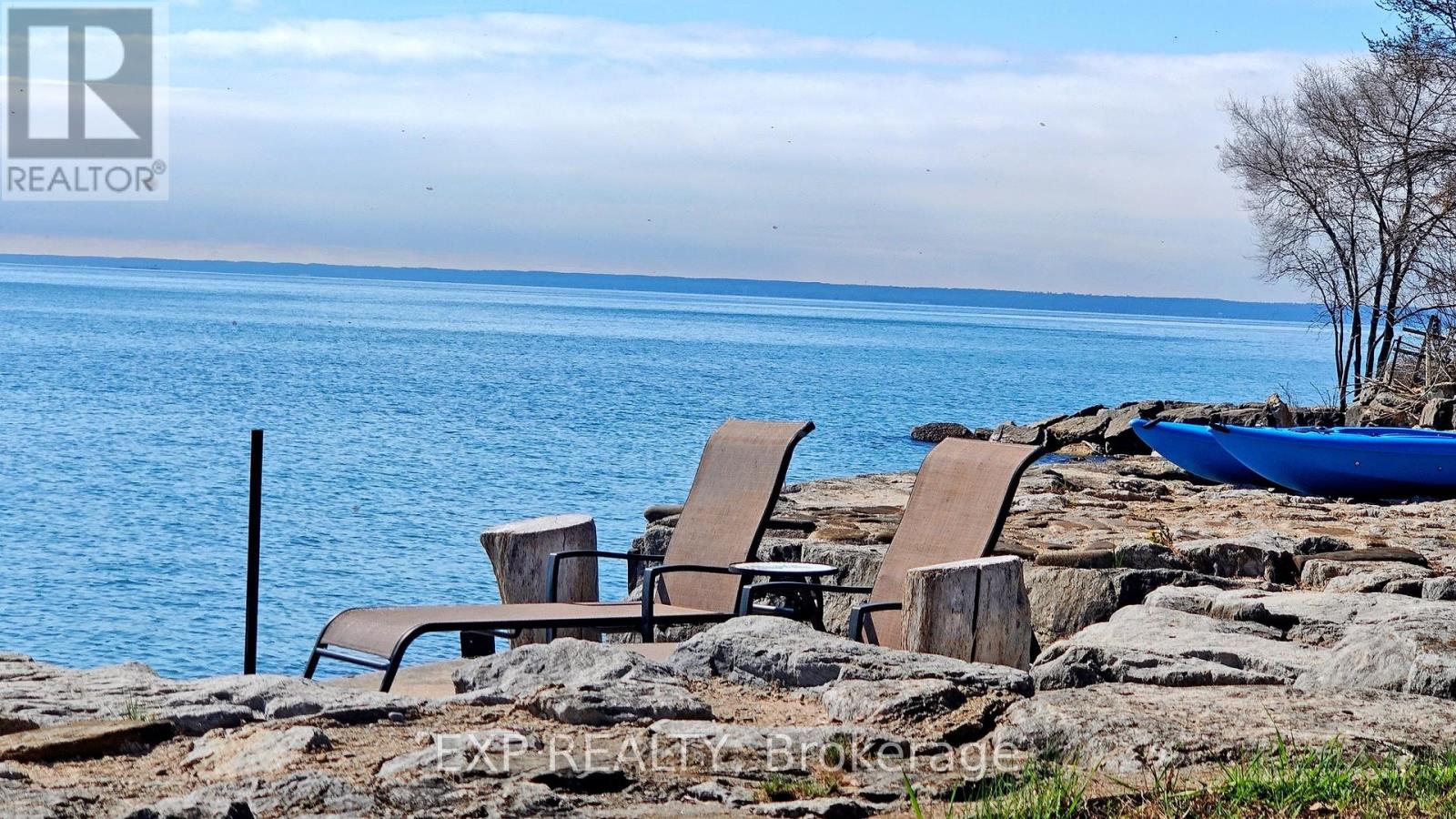 1372 Lakeshore Road, Oakville (Sw Southwest), Ontario  L6L 1G2 - Photo 10 - W12143191