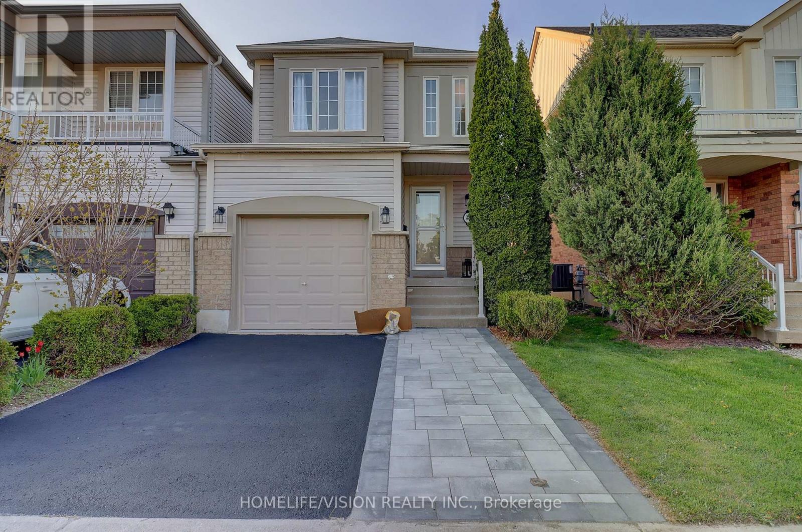 Property at 28 LONGUEUIL PLACE image 1