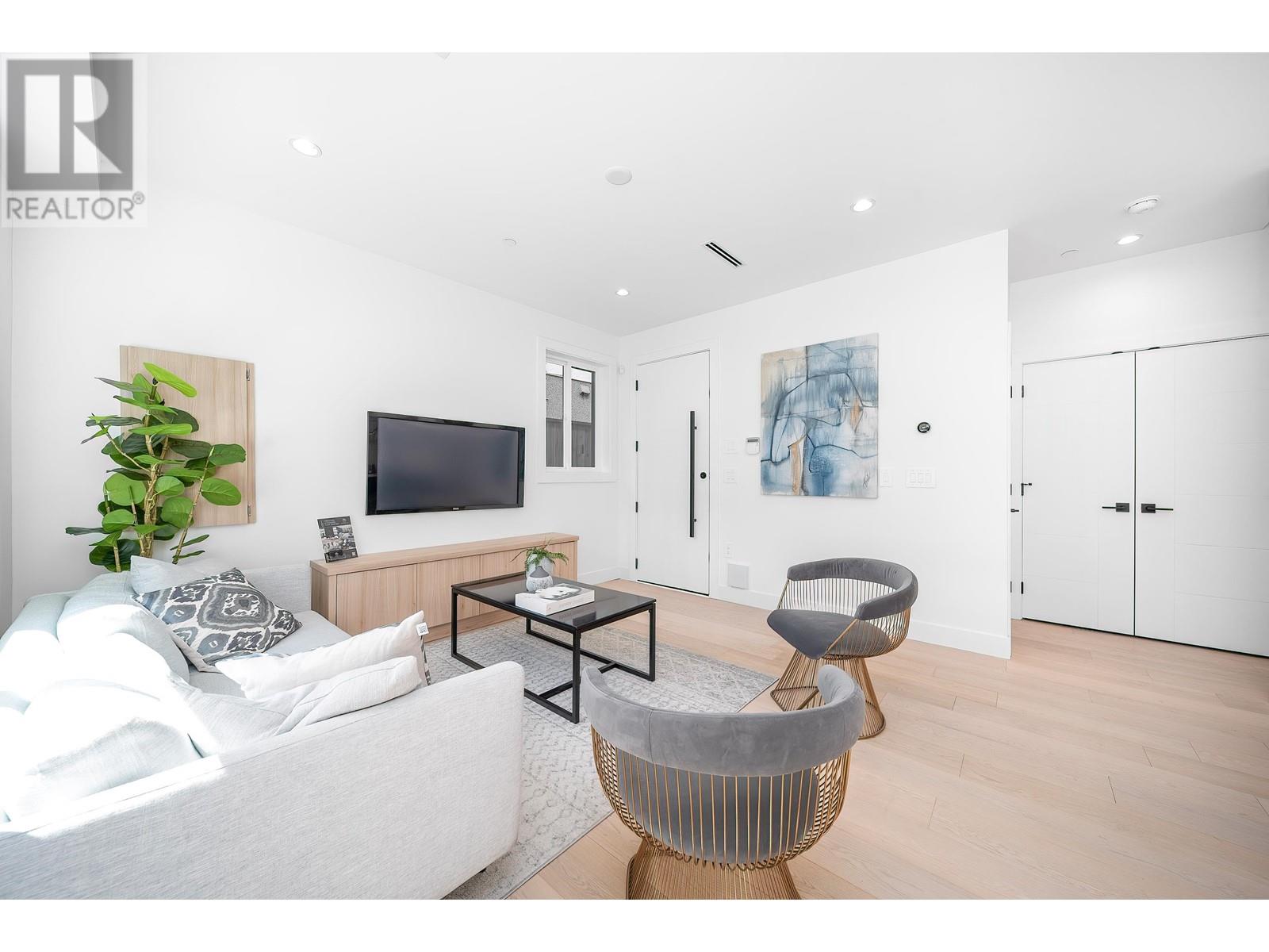 1710 E 35th Avenue, Vancouver, British Columbia  V5P 1B4 - Photo 6 - R2999359